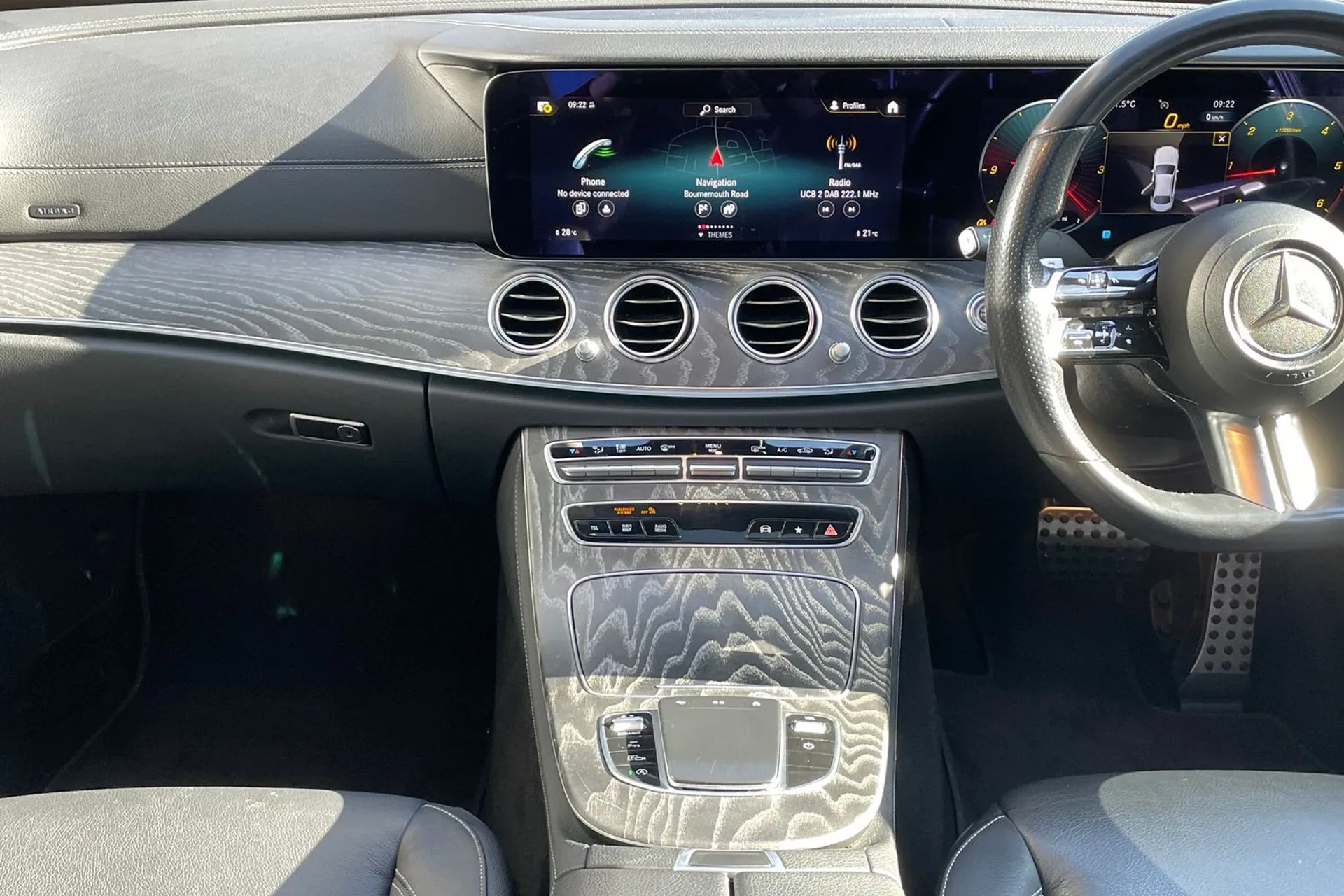 MERCEDES-BENZ E CLASS thumbnail image number 33