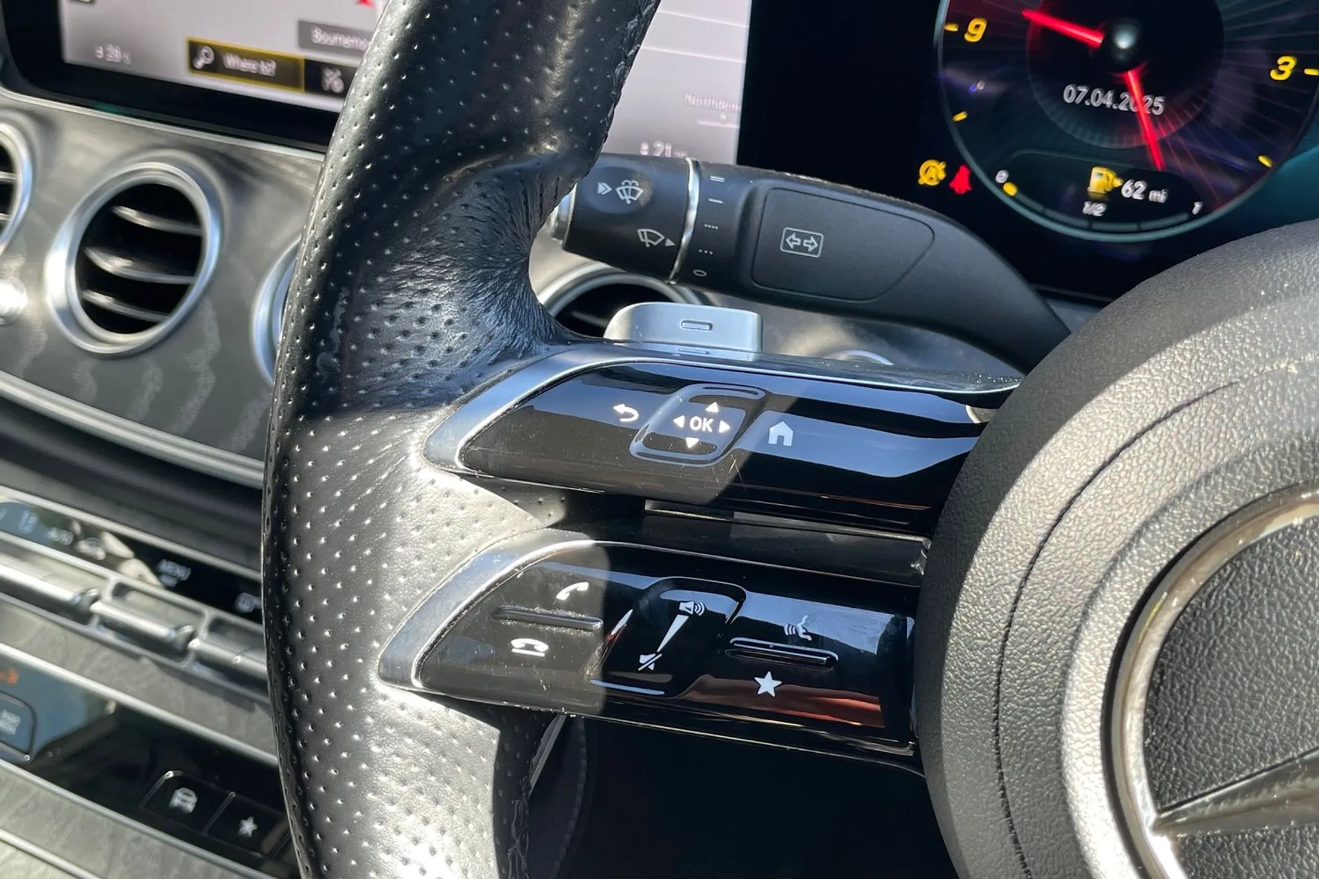 MERCEDES-BENZ E CLASS thumbnail image number 55