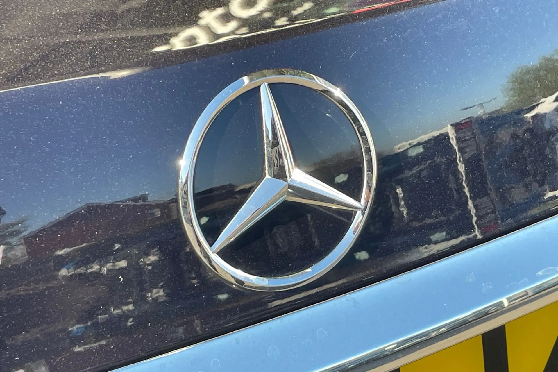 MERCEDES-BENZ E CLASS thumbnail image number 49