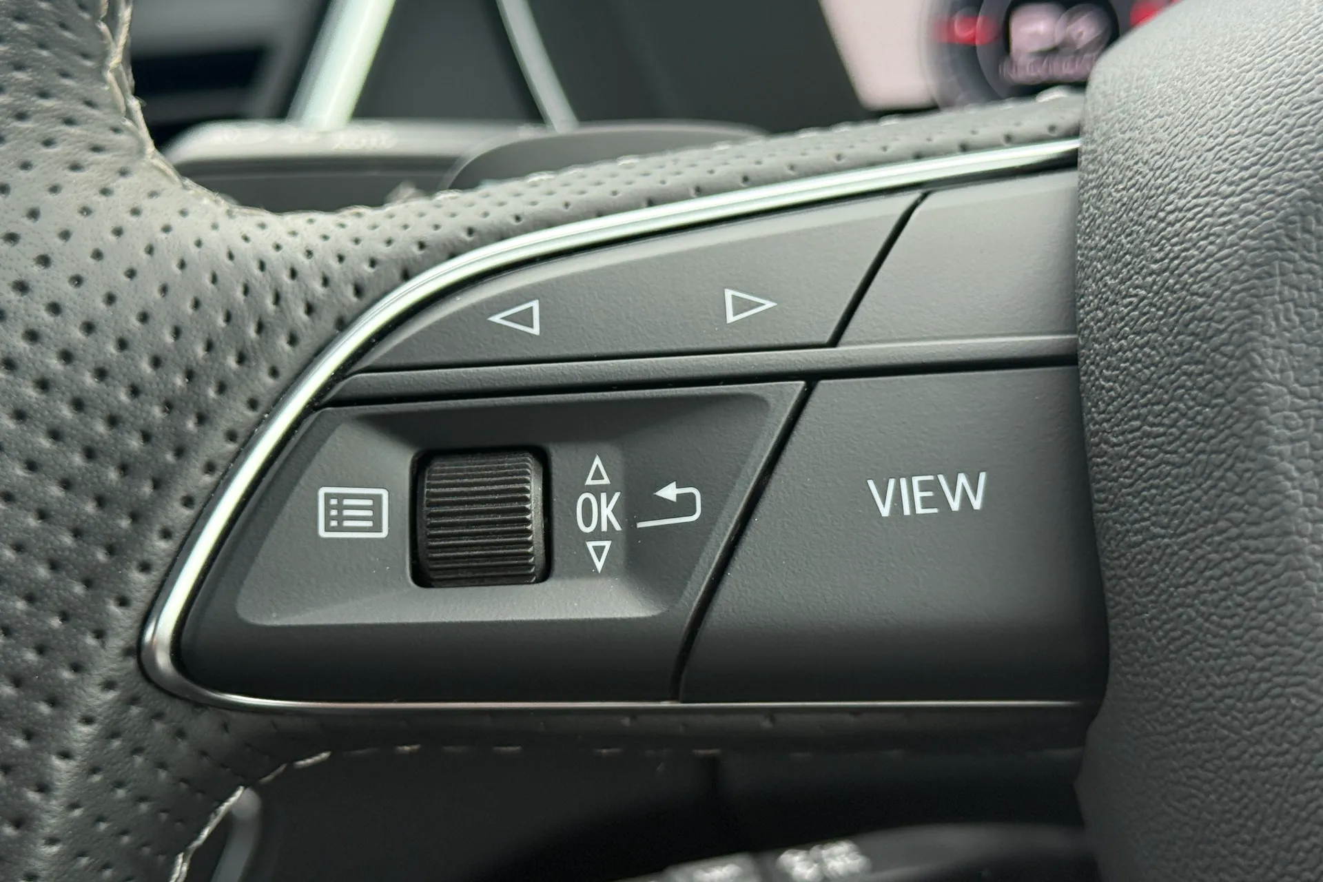Audi Q5 thumbnail image number 22