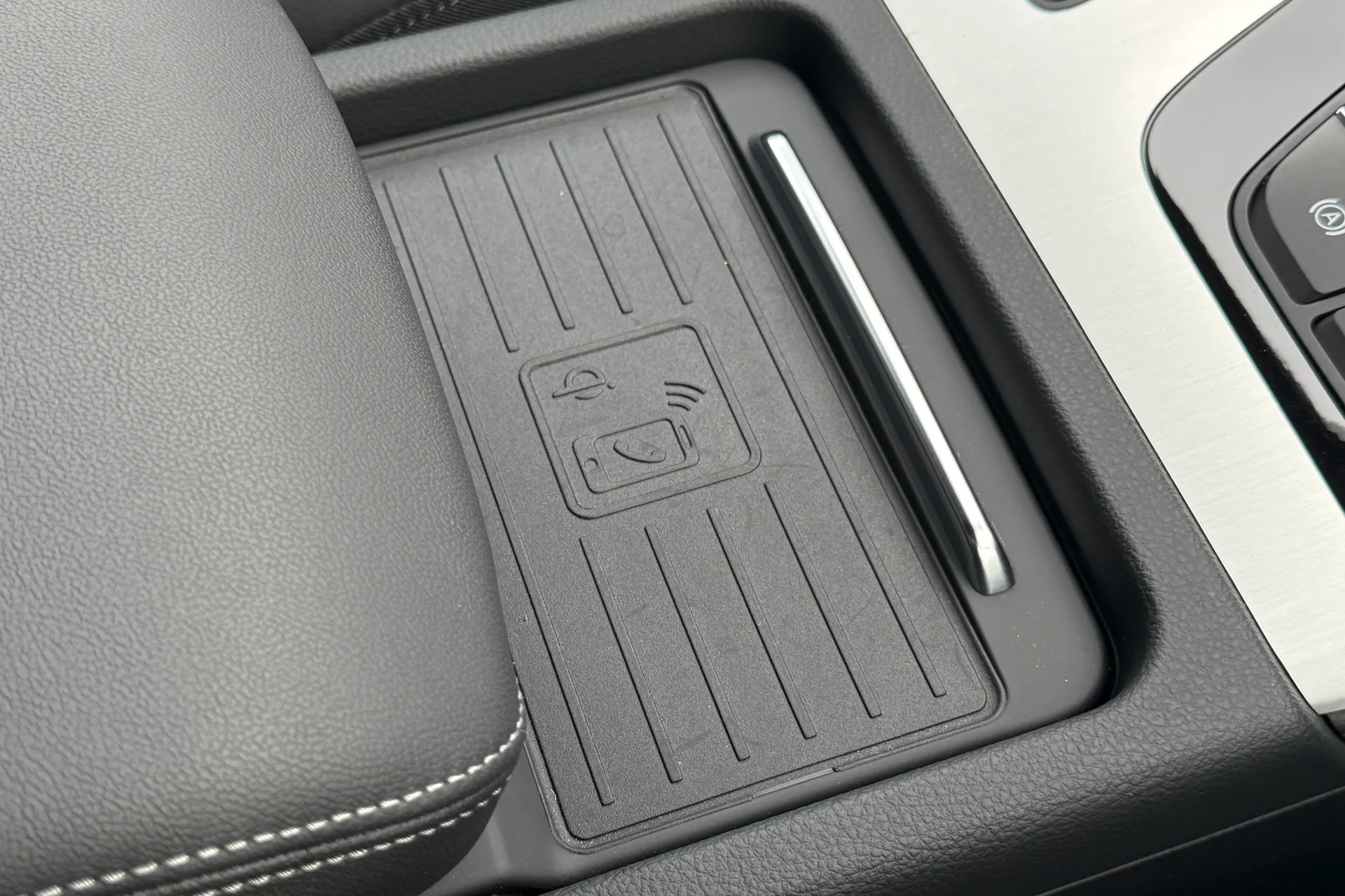 Audi Q5 thumbnail image number 16