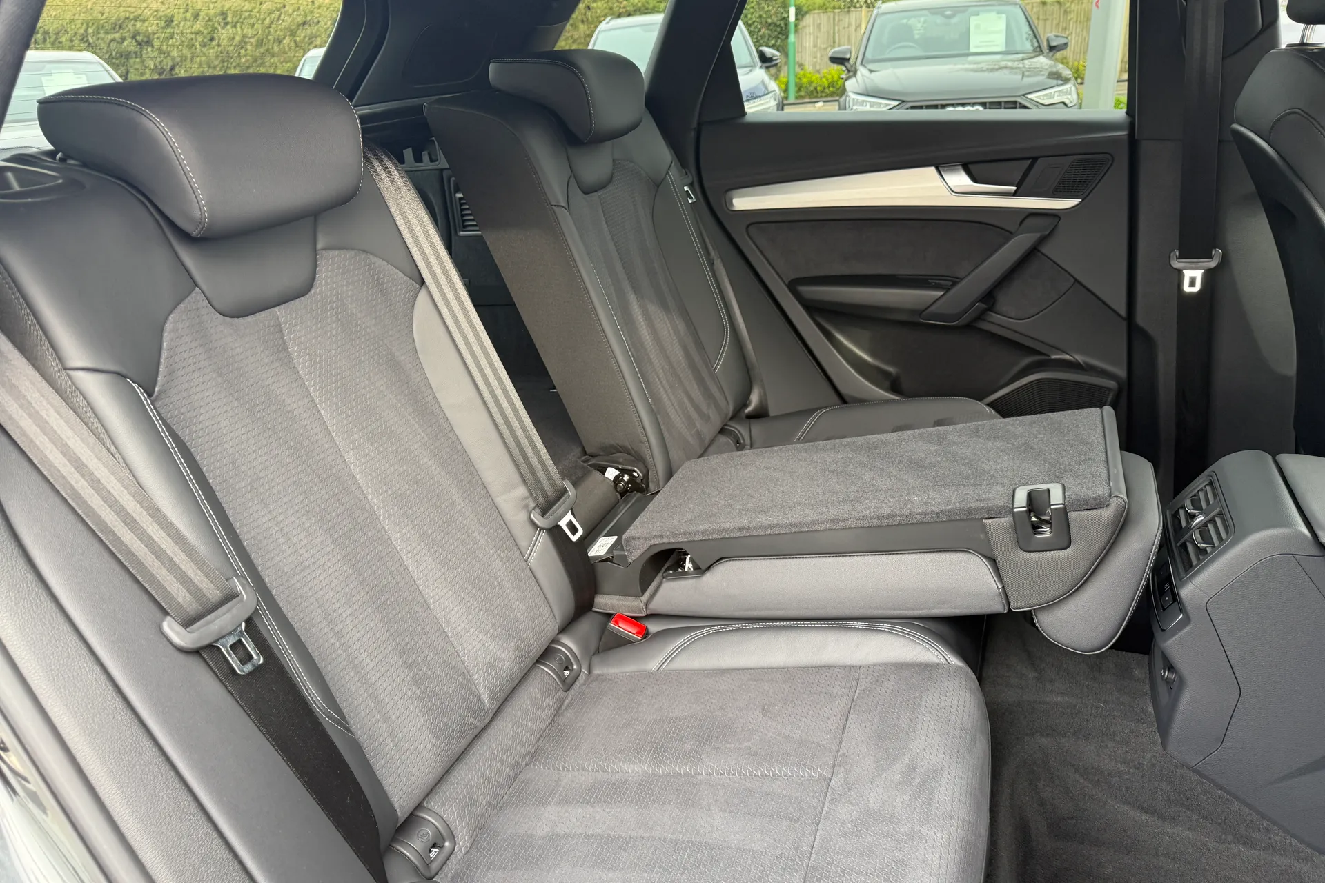 Audi Q5 thumbnail image number 48