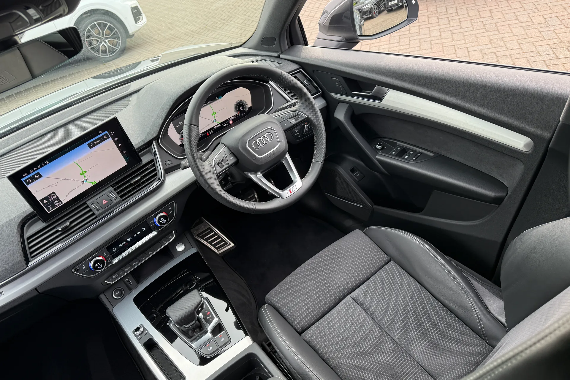 Audi Q5 thumbnail image number 43
