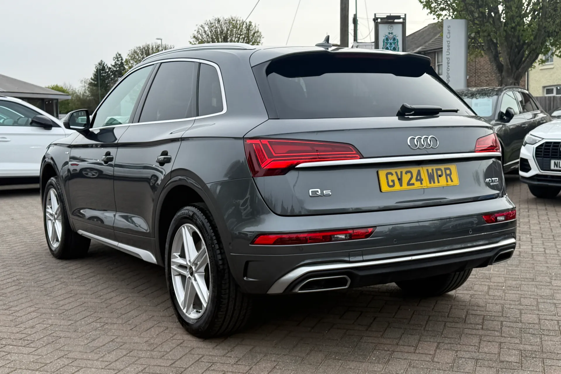 Audi Q5 thumbnail image number 35
