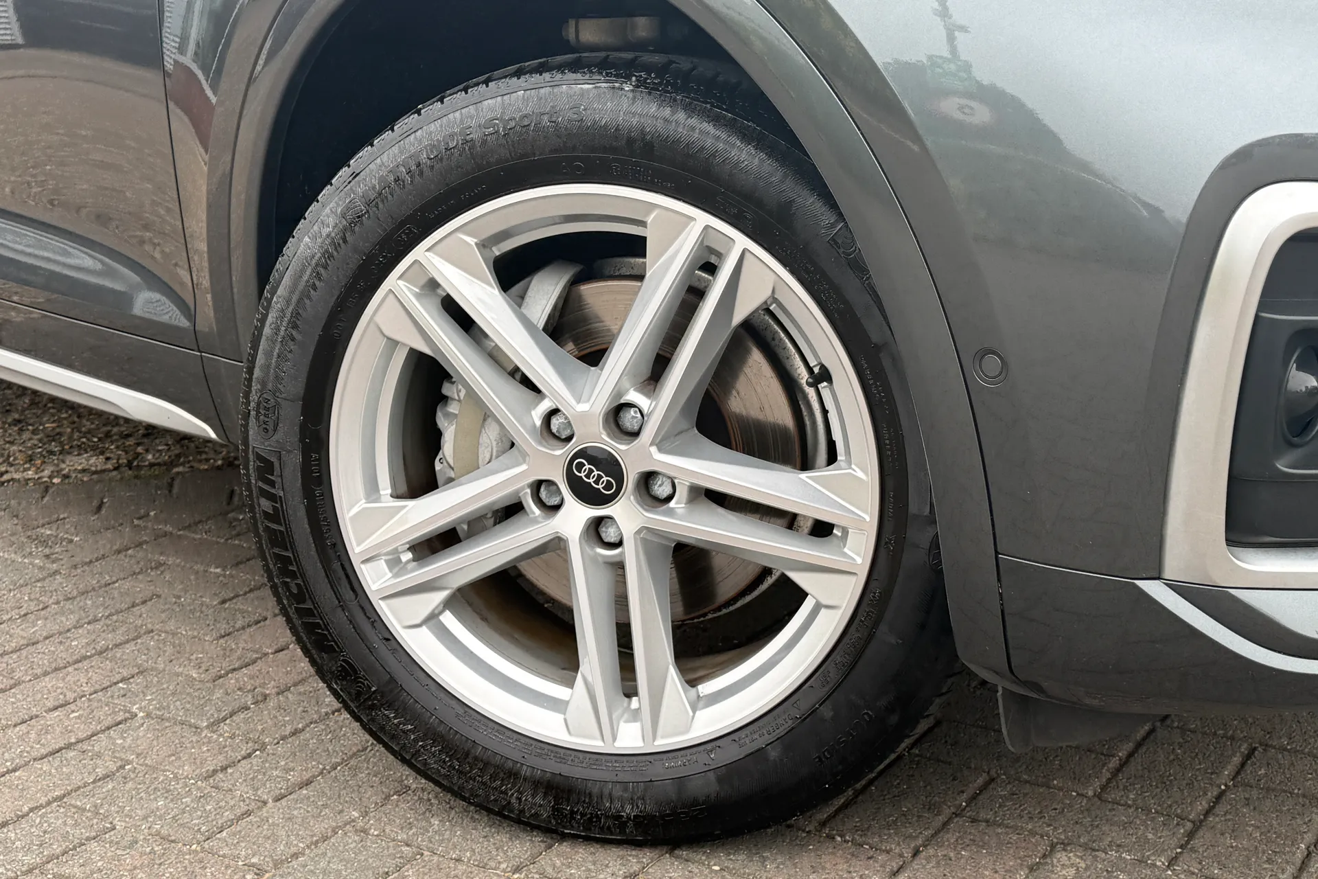 Audi Q5 thumbnail image number 7