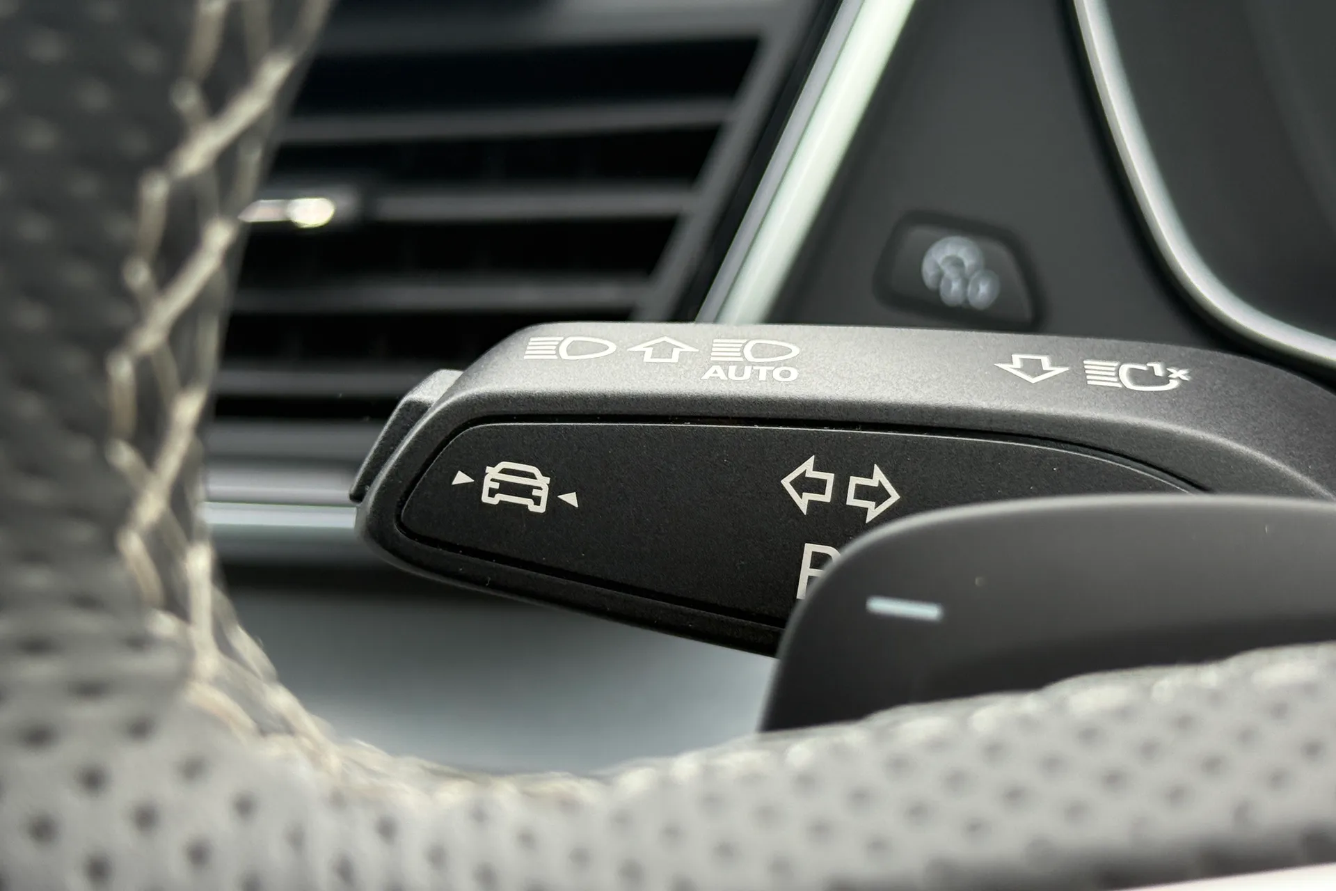 Audi Q5 thumbnail image number 19