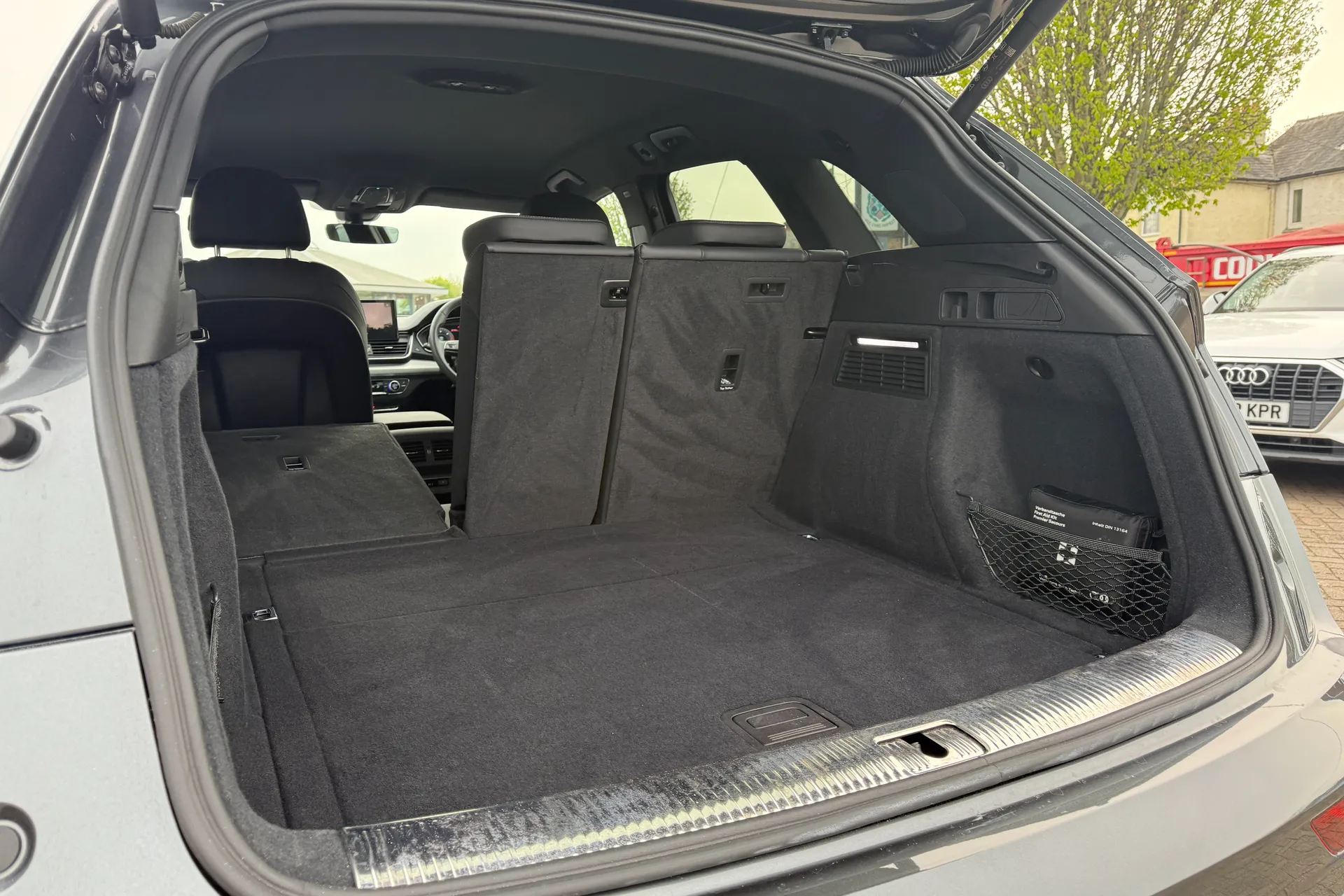 Audi Q5 thumbnail image number 37