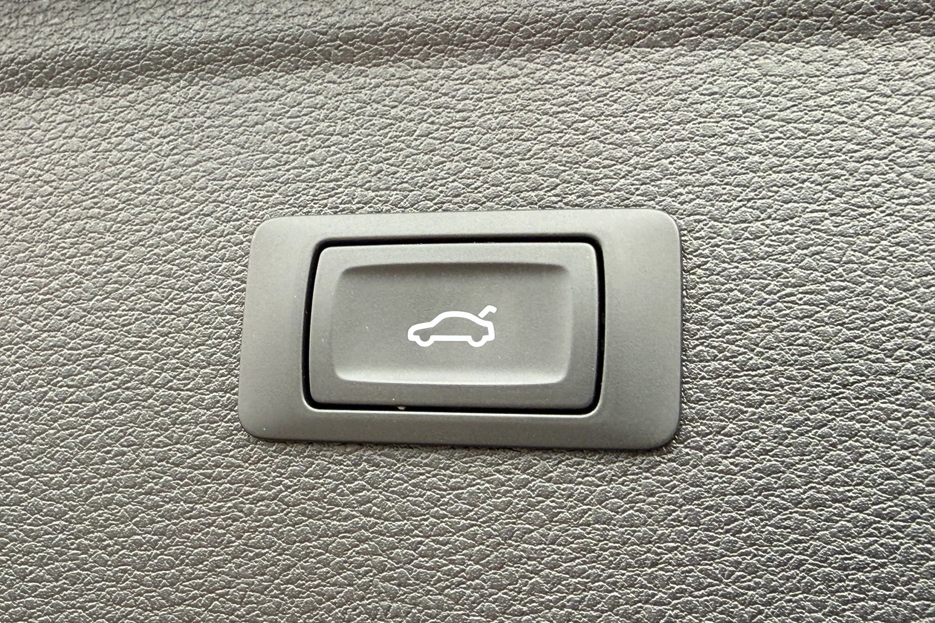Audi Q5 thumbnail image number 38