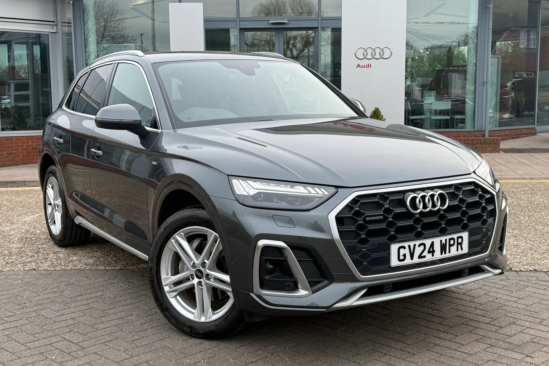 Audi Q5 thumbnail image number 25
