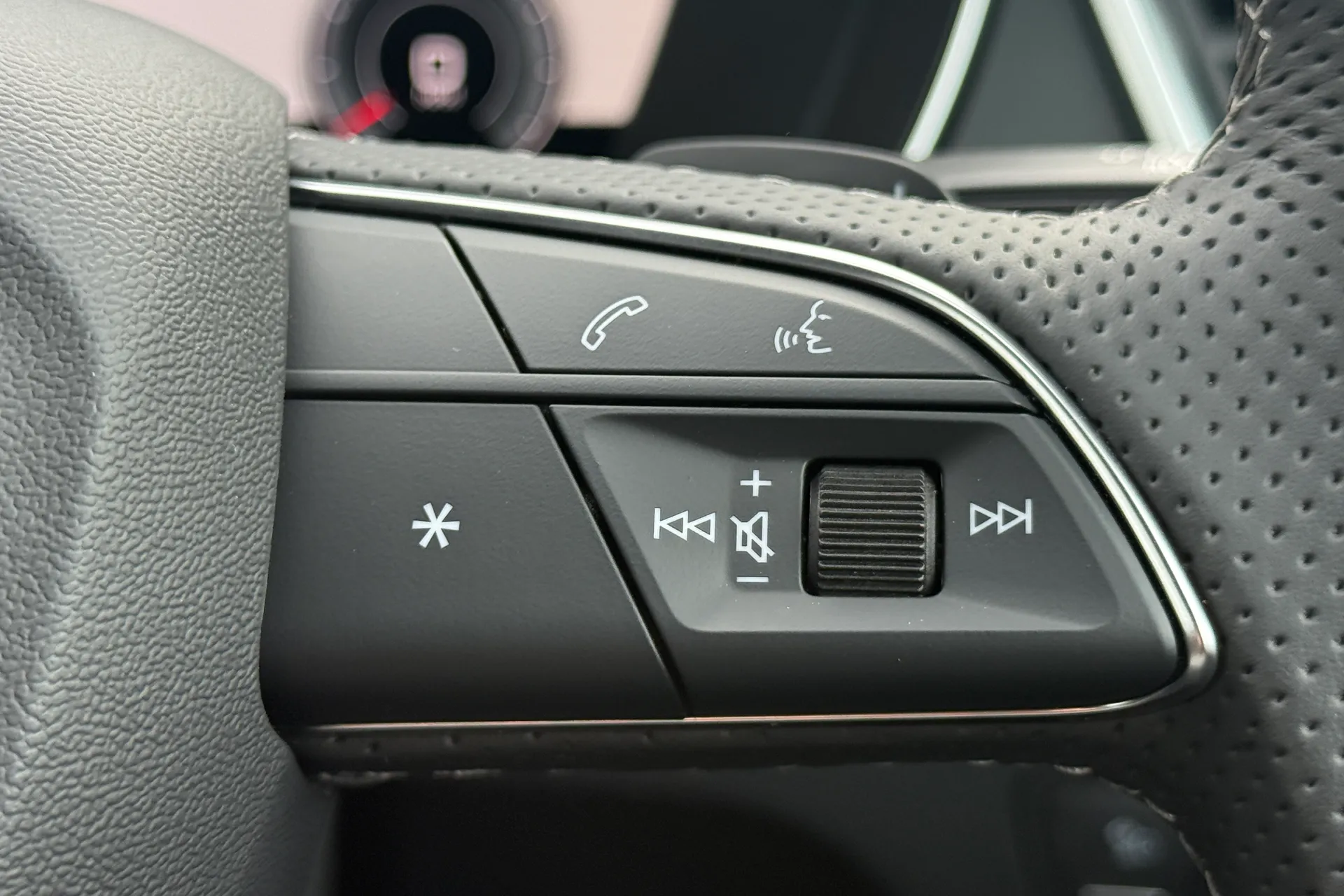 Audi Q5 thumbnail image number 23
