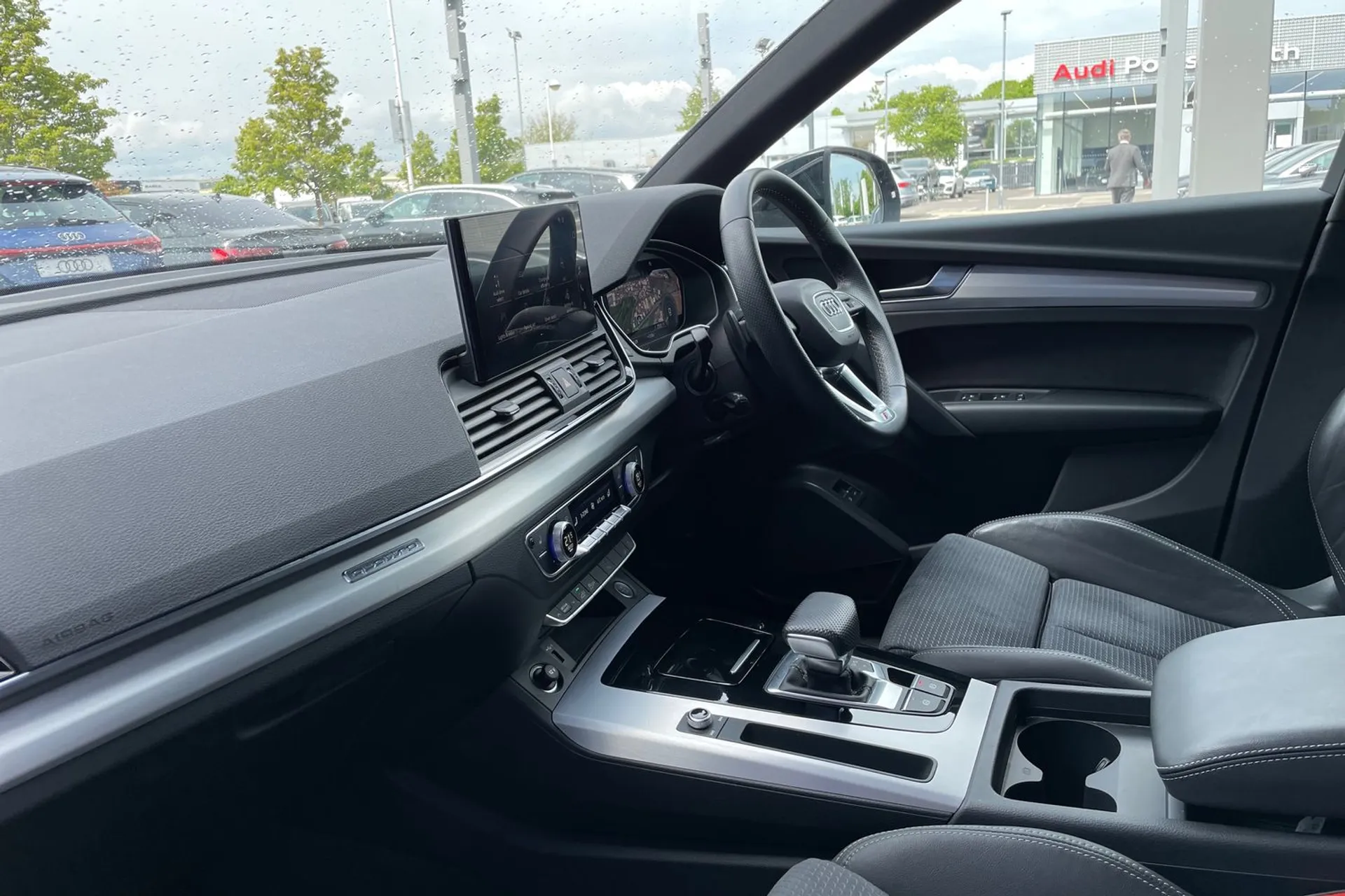 Audi Q5 thumbnail image number 30