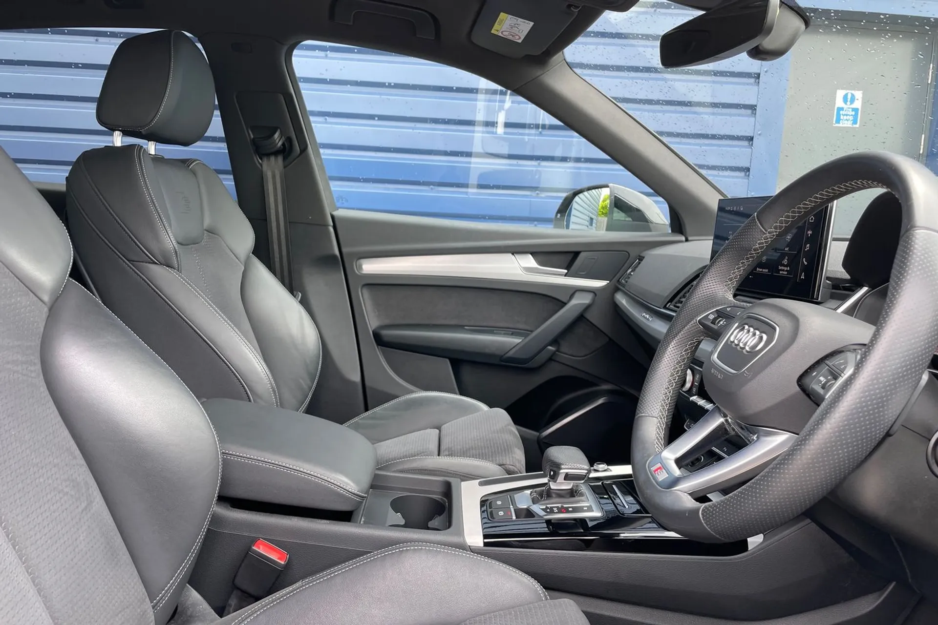 Audi Q5 thumbnail image number 26
