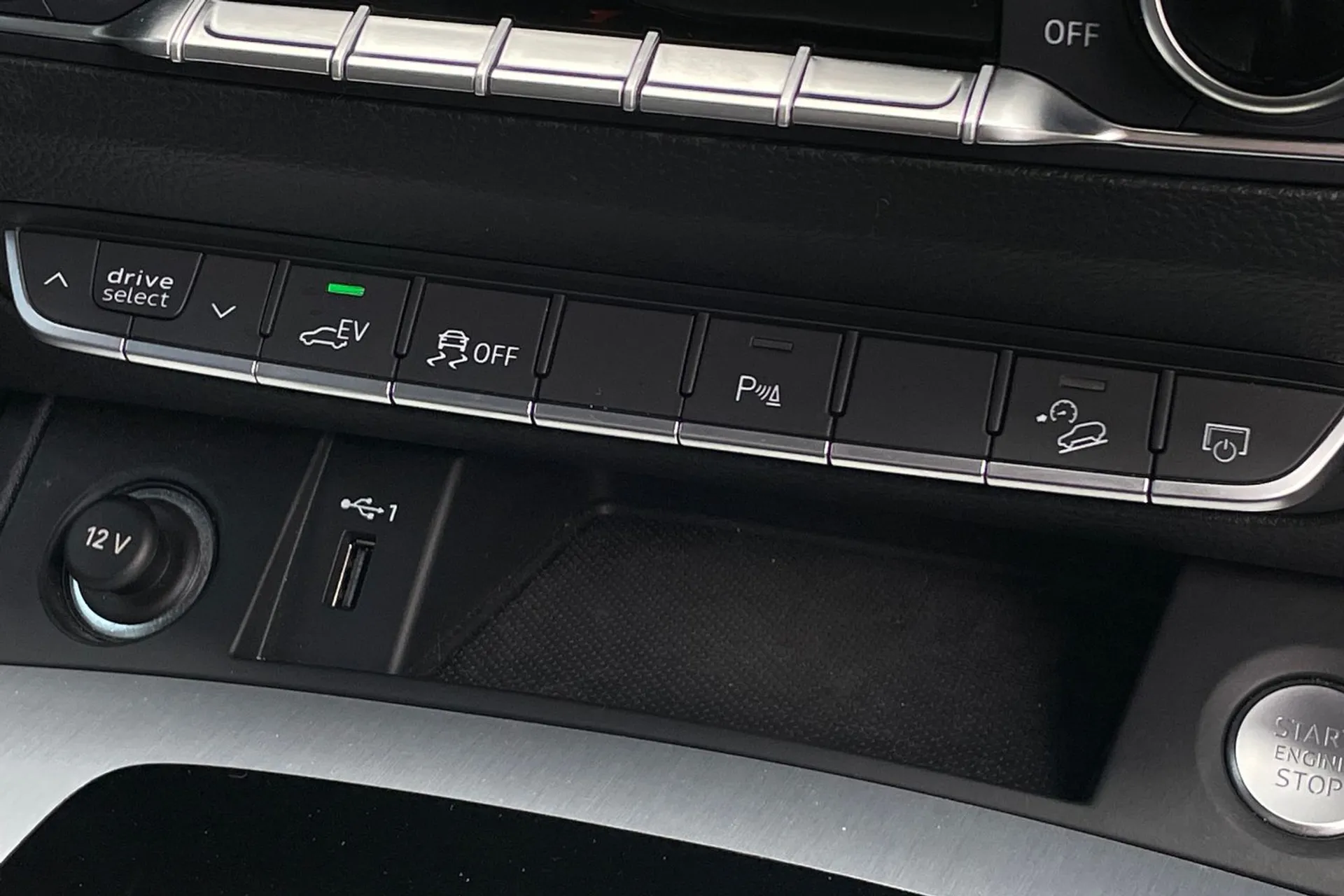 Audi Q5 thumbnail image number 15