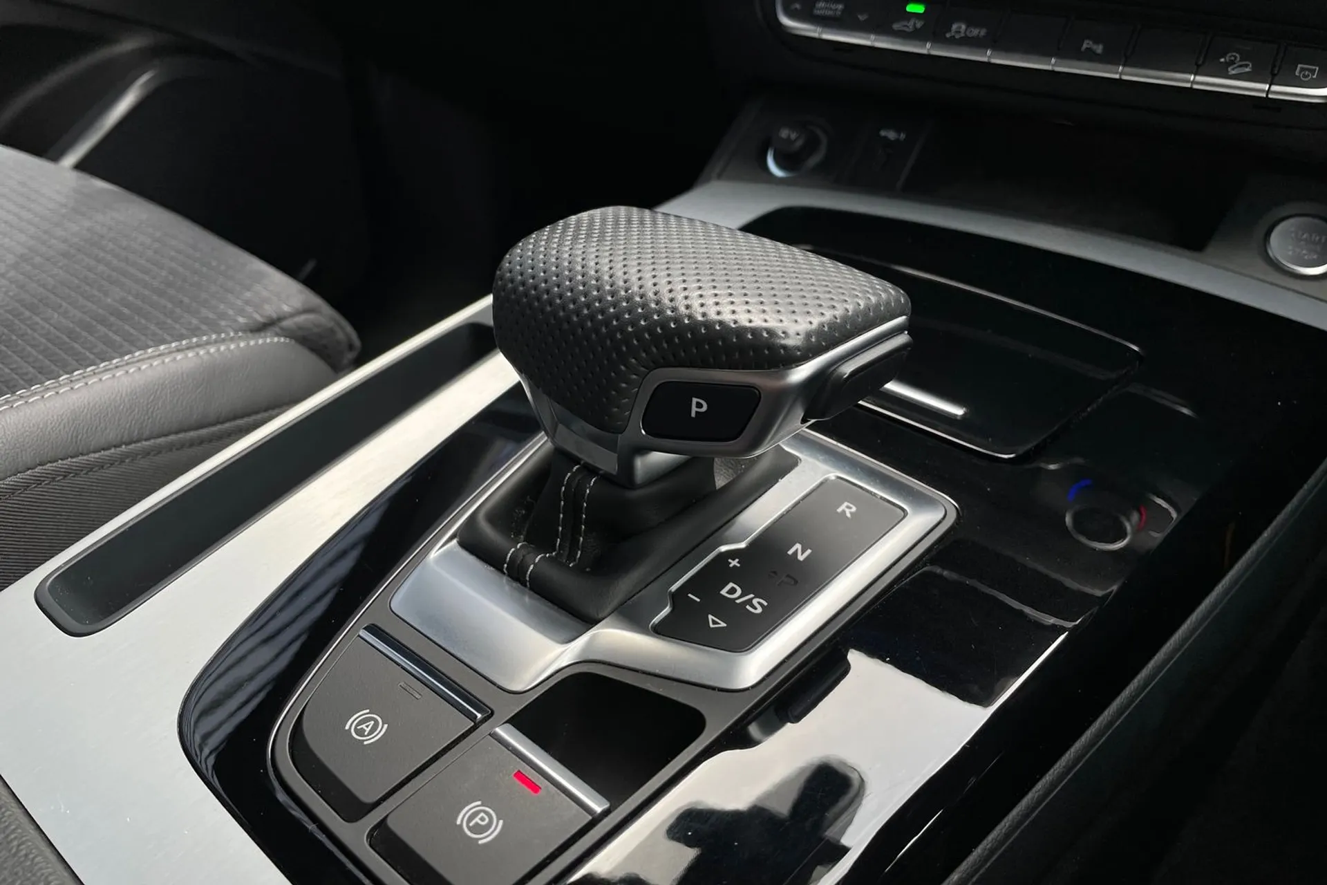 Audi Q5 thumbnail image number 34