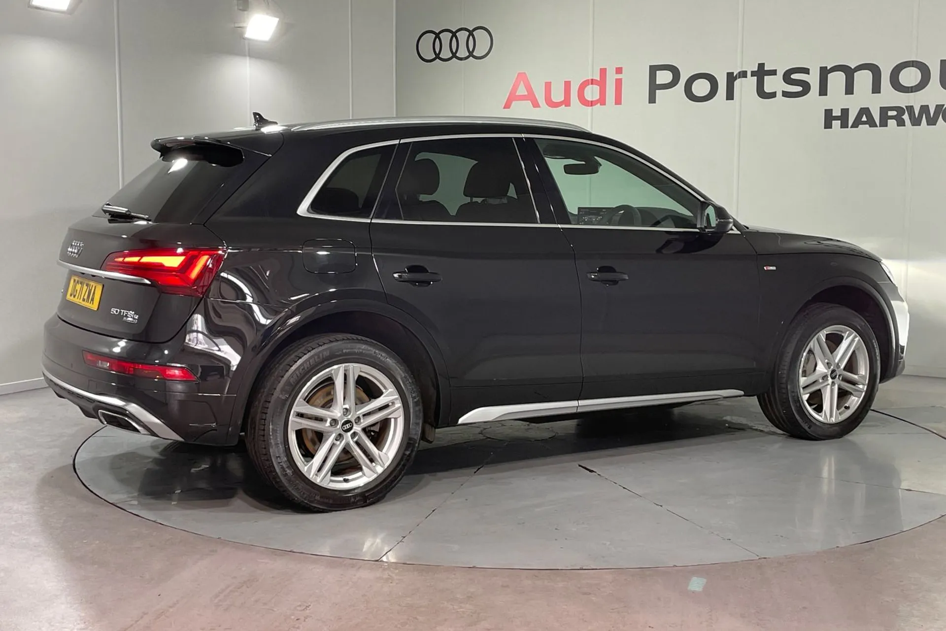 Audi Q5 thumbnail image number 10