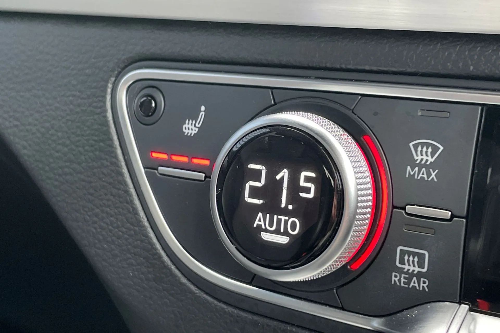Audi Q5 thumbnail image number 25