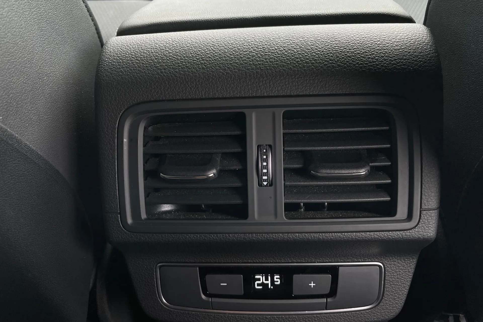 Audi Q5 thumbnail image number 50
