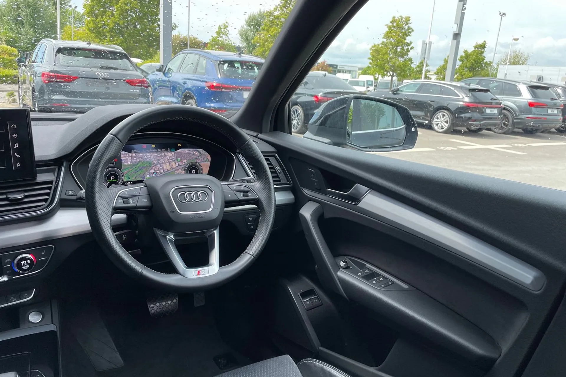 Audi Q5 thumbnail image number 40