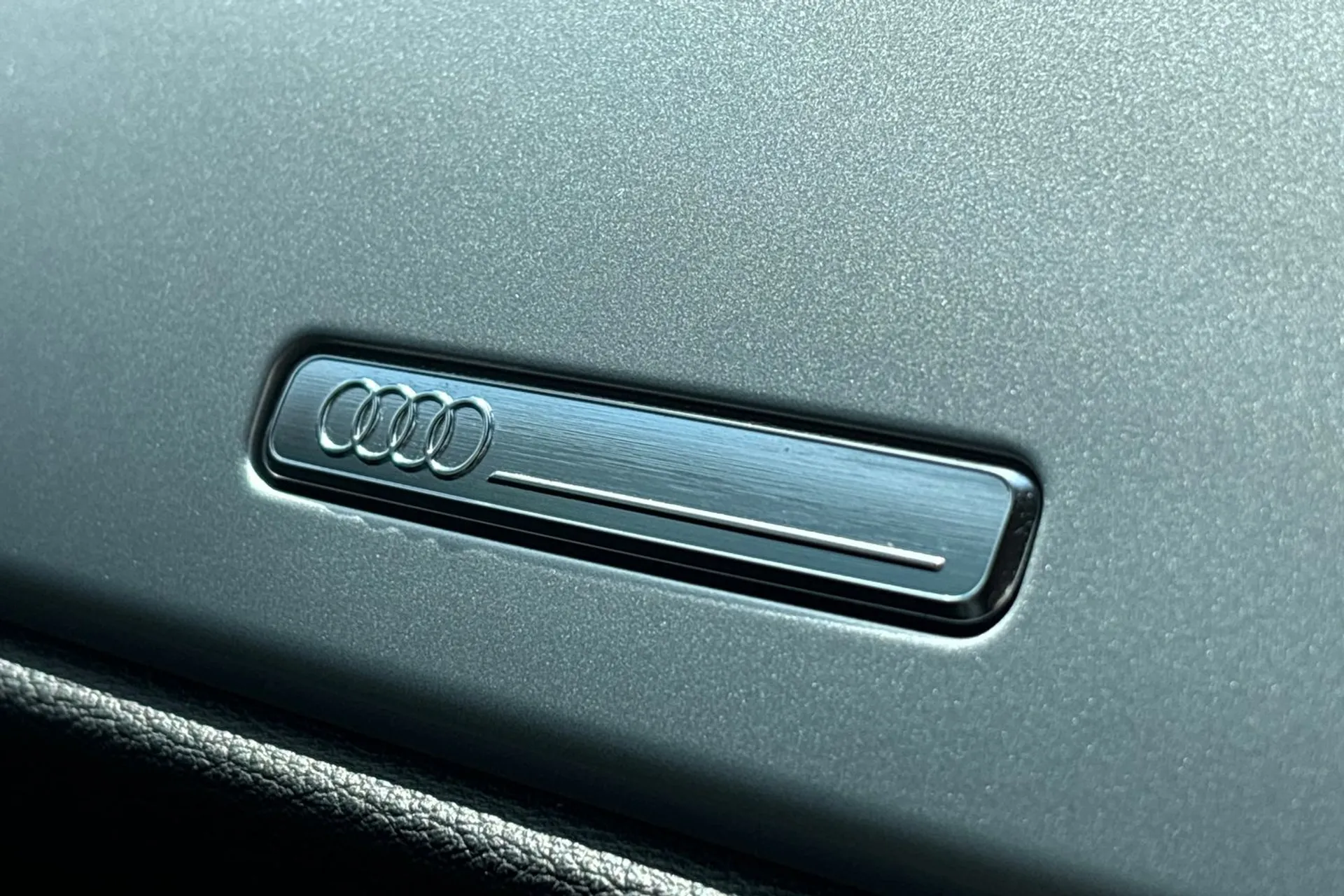 Audi Q3 thumbnail image number 46