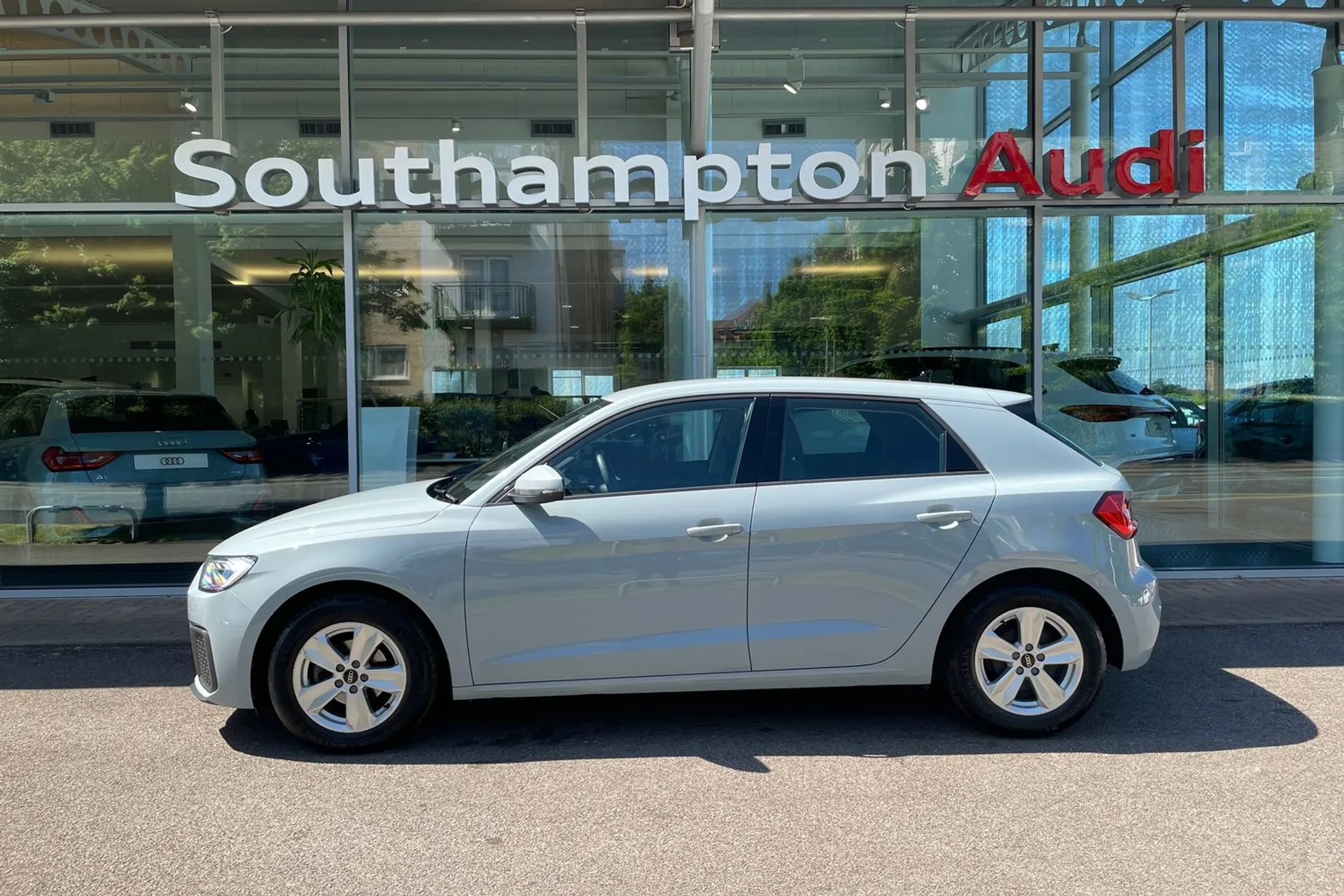 Audi A1 thumbnail image number 8