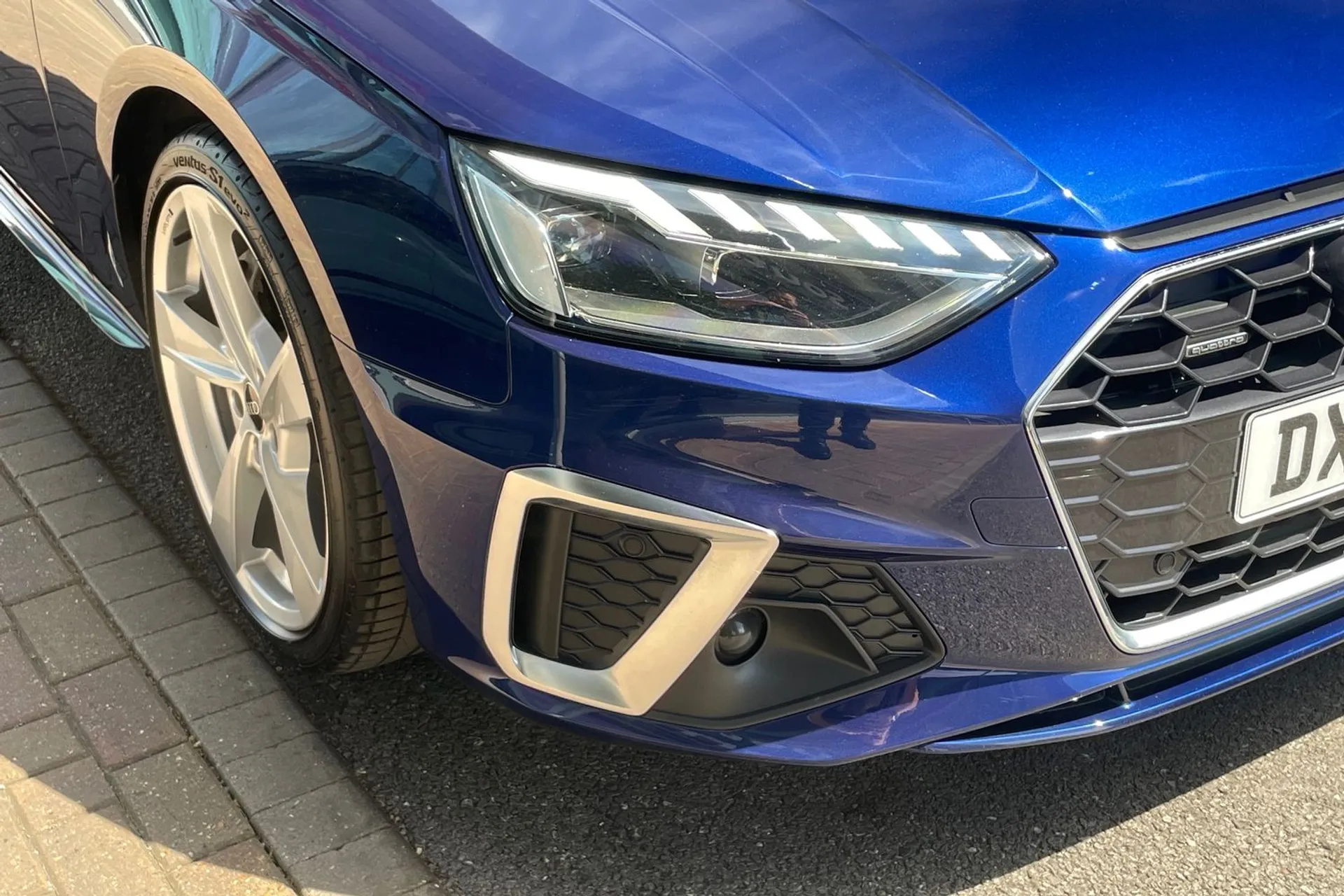 Audi A4 thumbnail image number 57