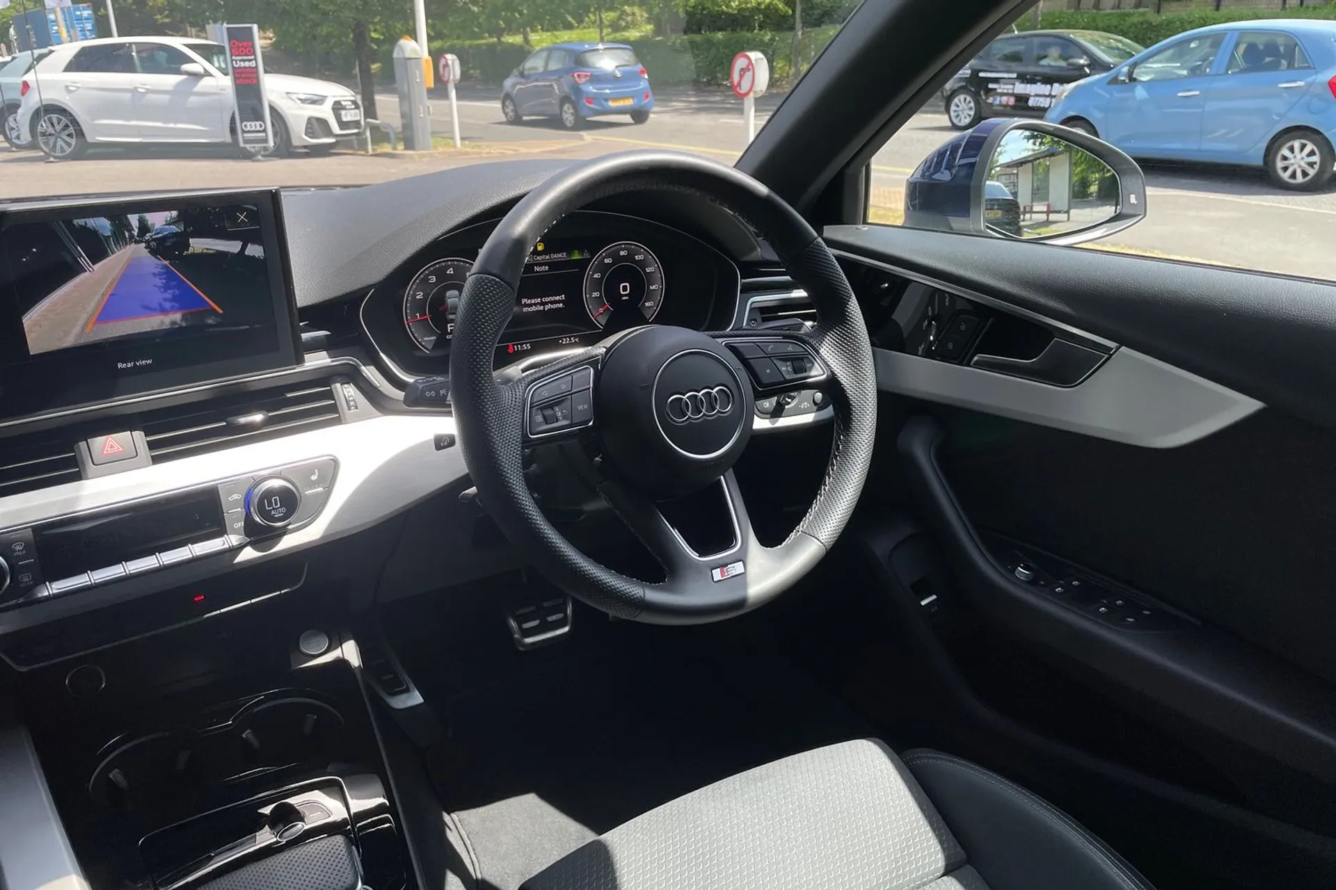 Audi A4 thumbnail image number 32