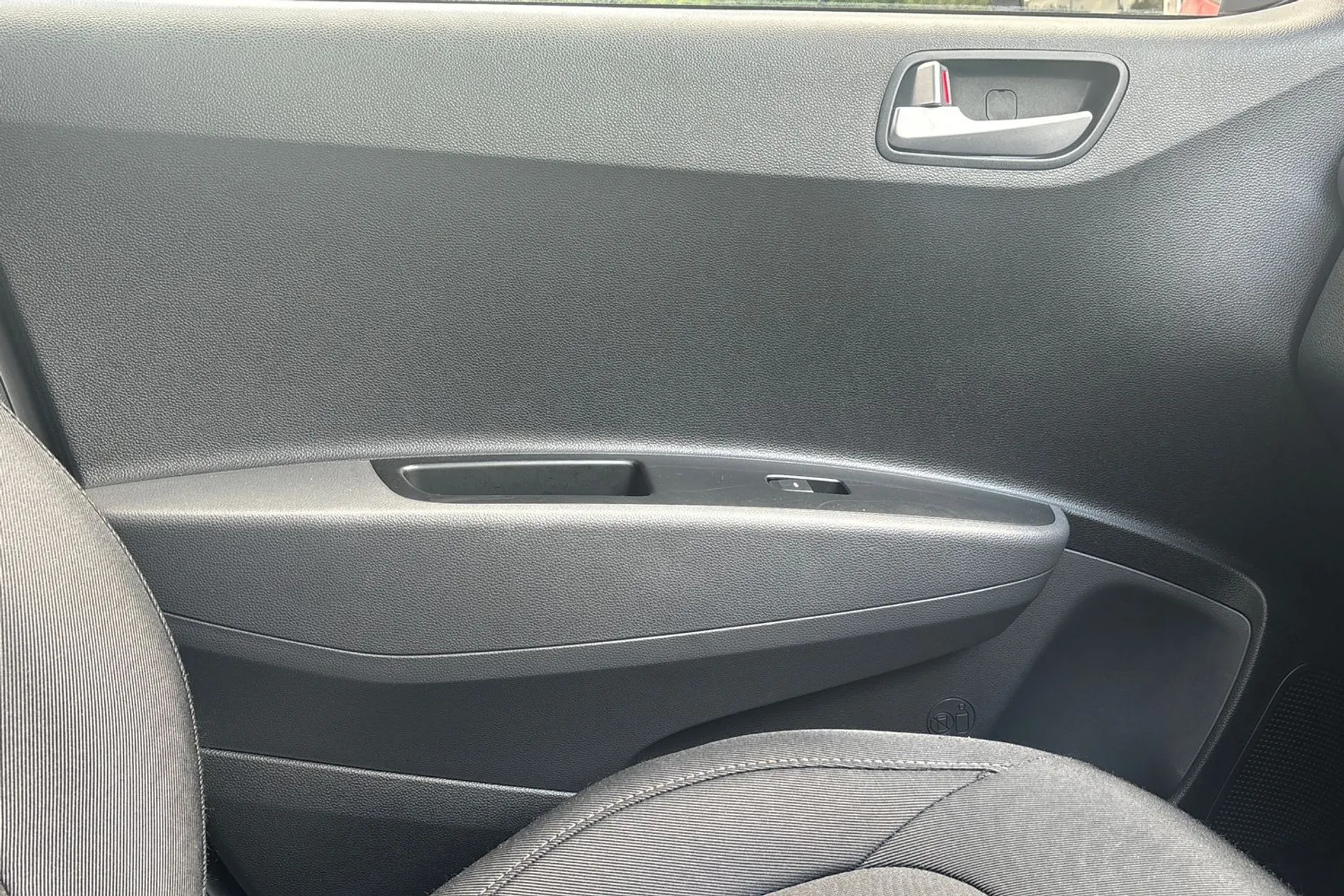 HYUNDAI I10 thumbnail image number 39