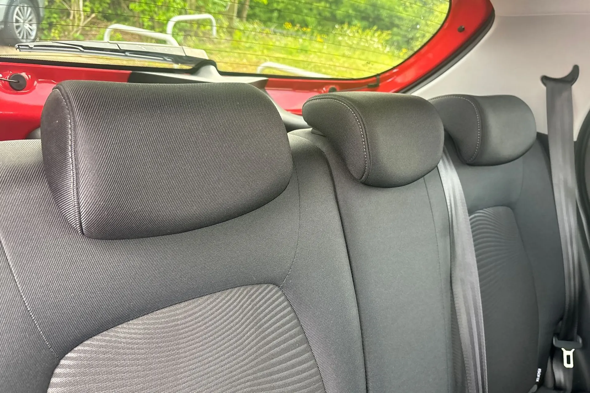 HYUNDAI I10 thumbnail image number 24