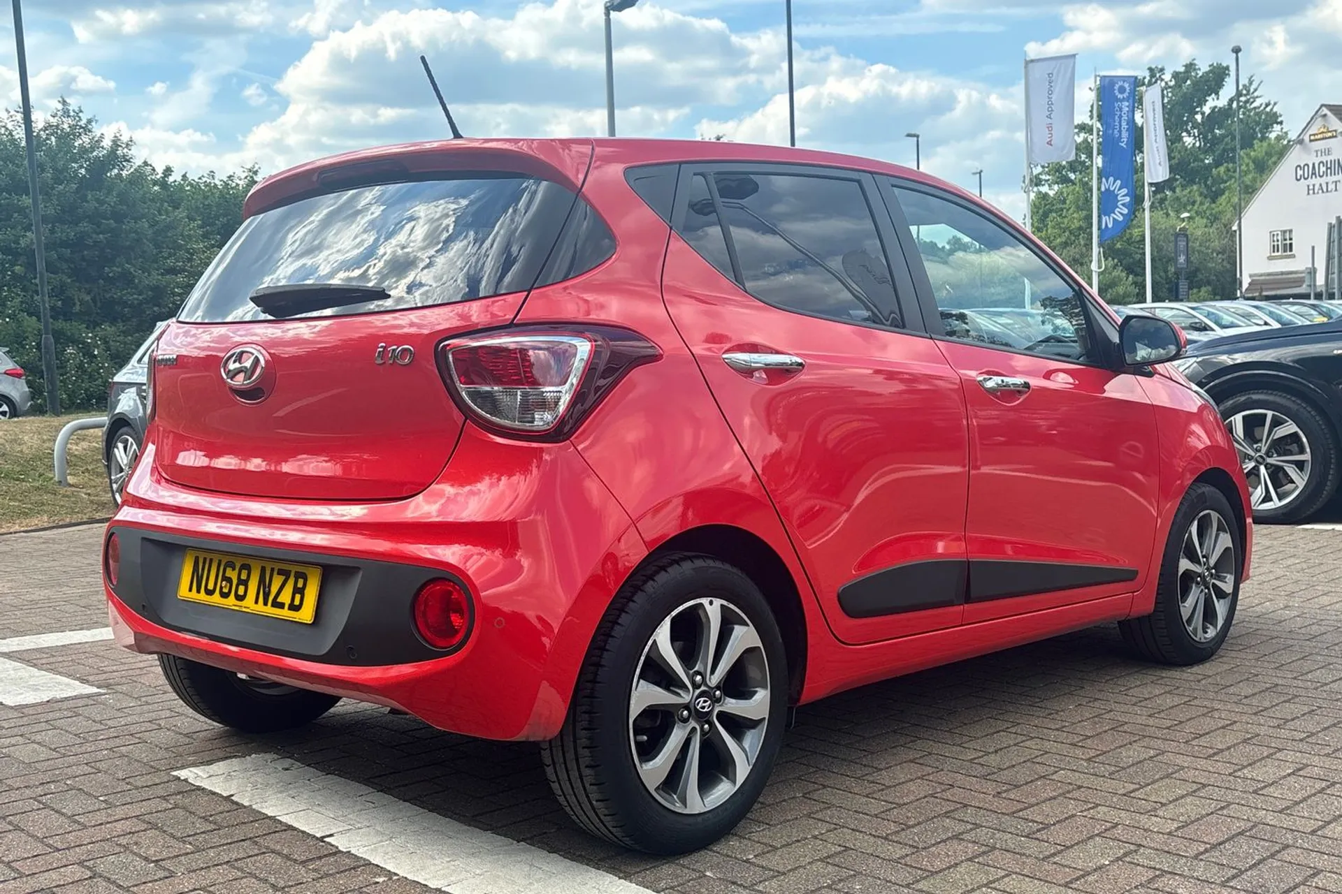 HYUNDAI I10 thumbnail image number 7