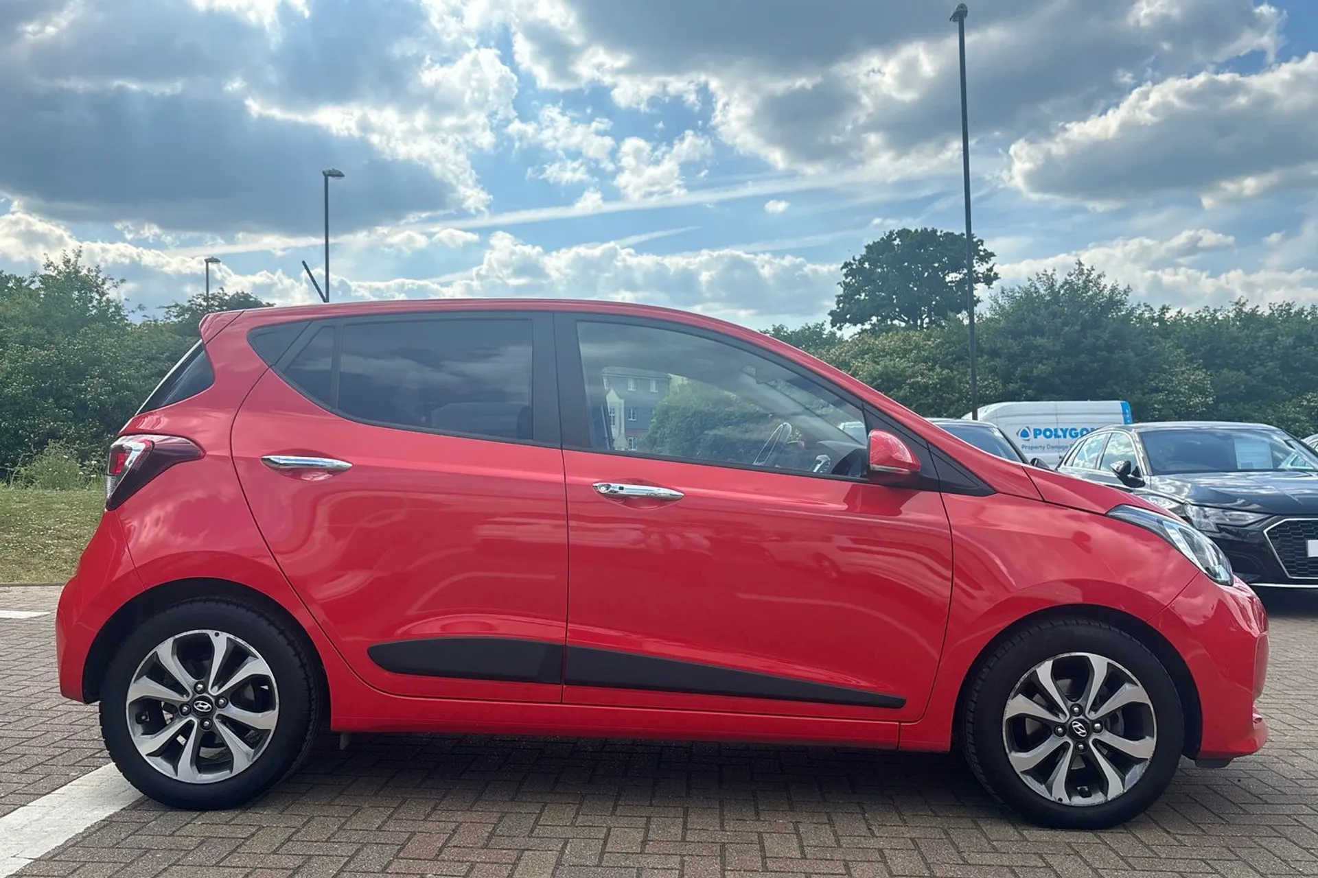 HYUNDAI I10 thumbnail image number 2