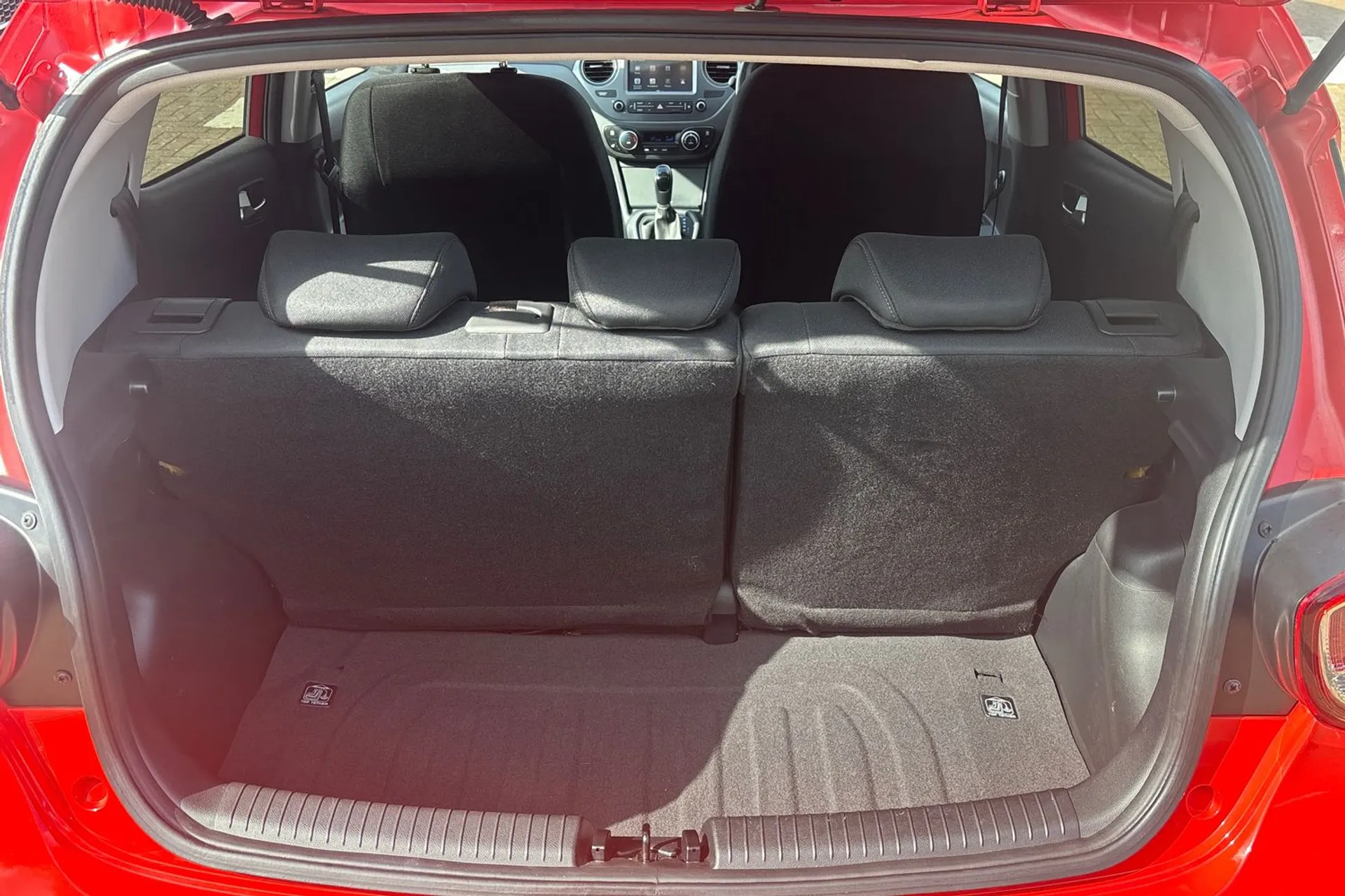 HYUNDAI I10 thumbnail image number 19