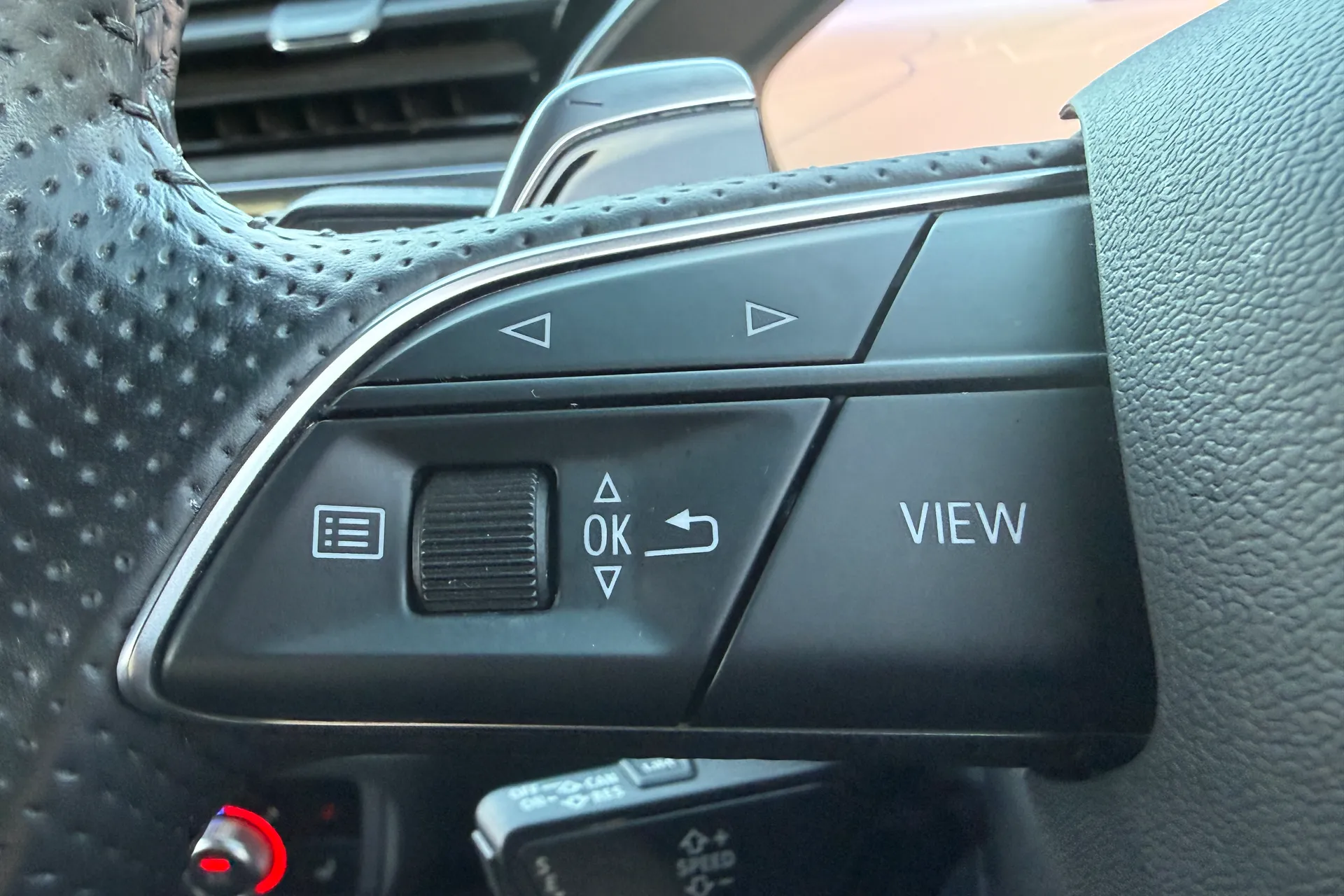 Audi RS Q3 thumbnail image number 21