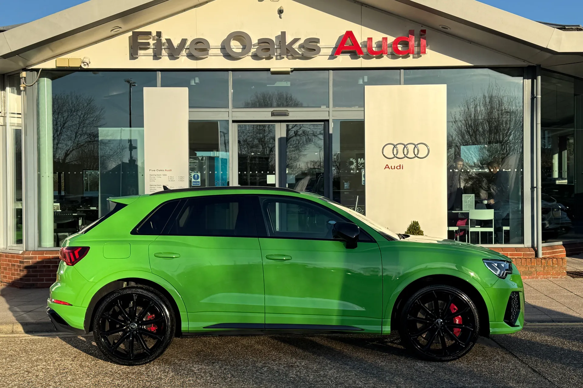 Audi RS Q3 thumbnail image number 2