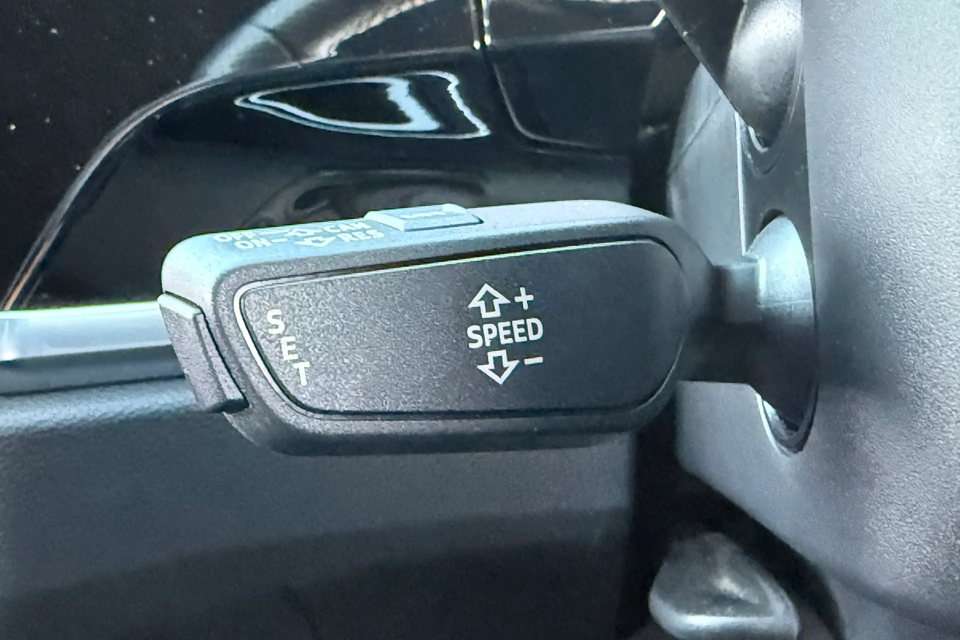 Audi RS Q3 thumbnail image number 18