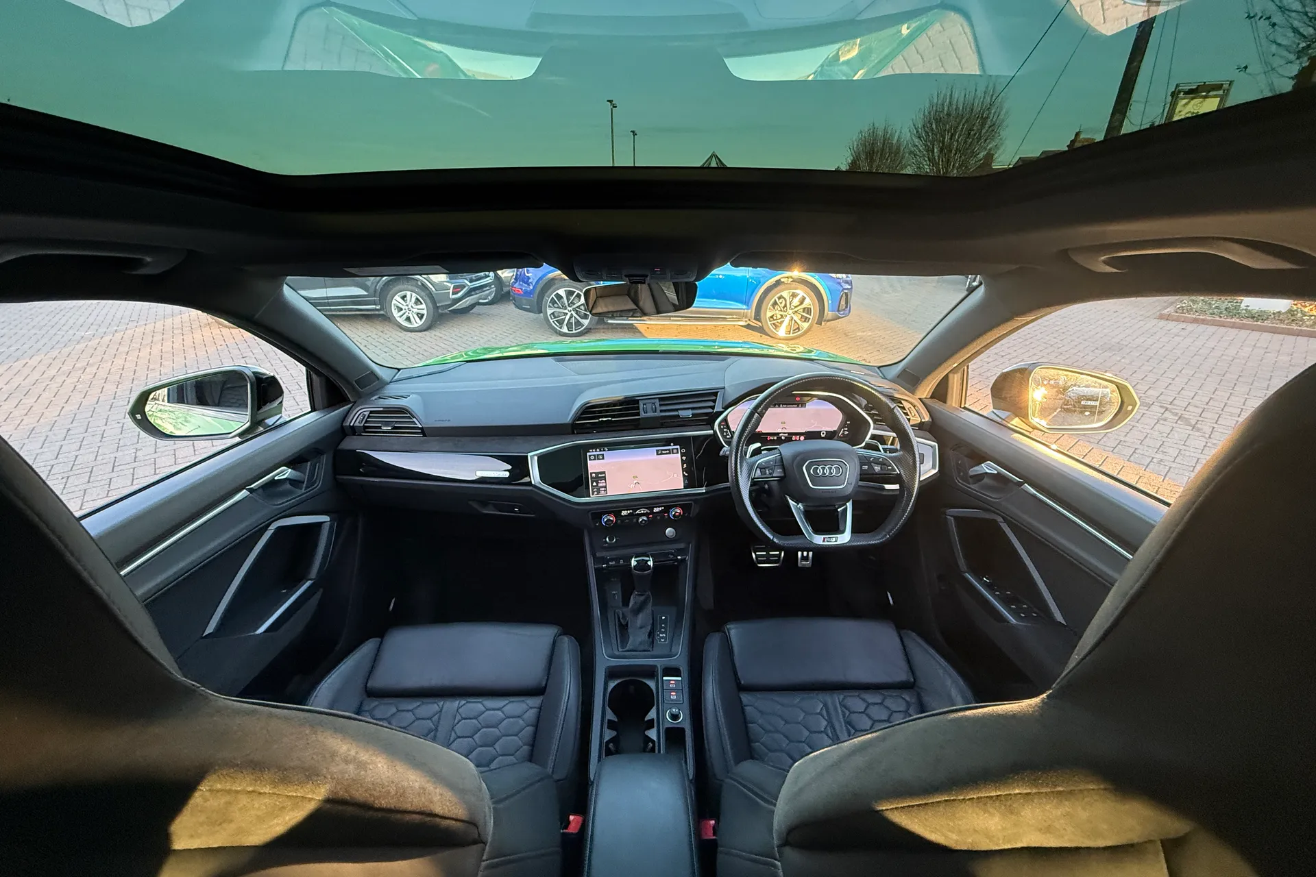 Audi RS Q3 thumbnail image number 3