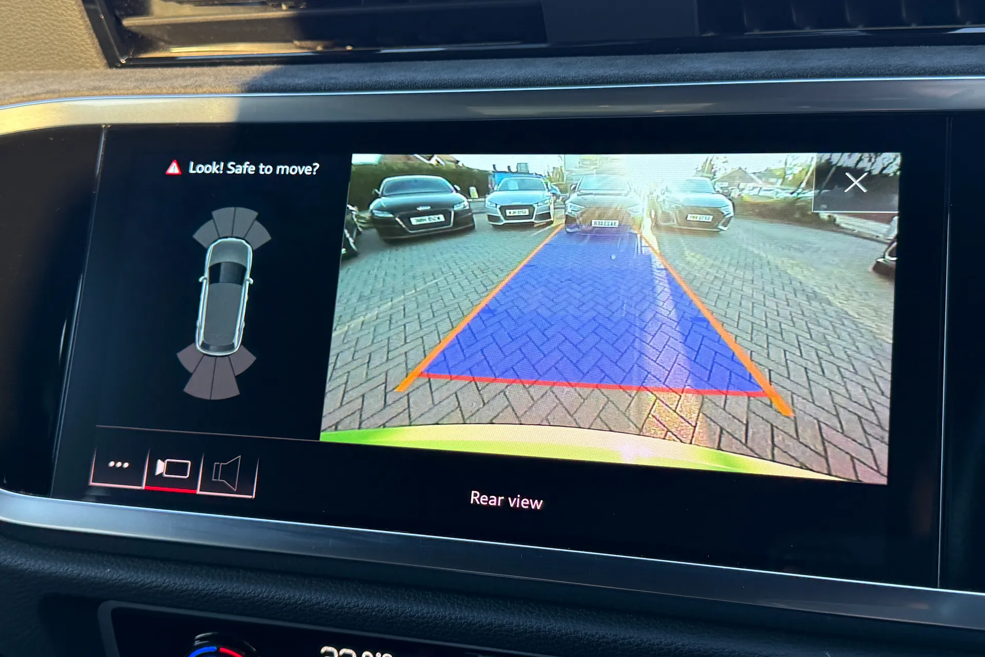 Audi RS Q3 thumbnail image number 4