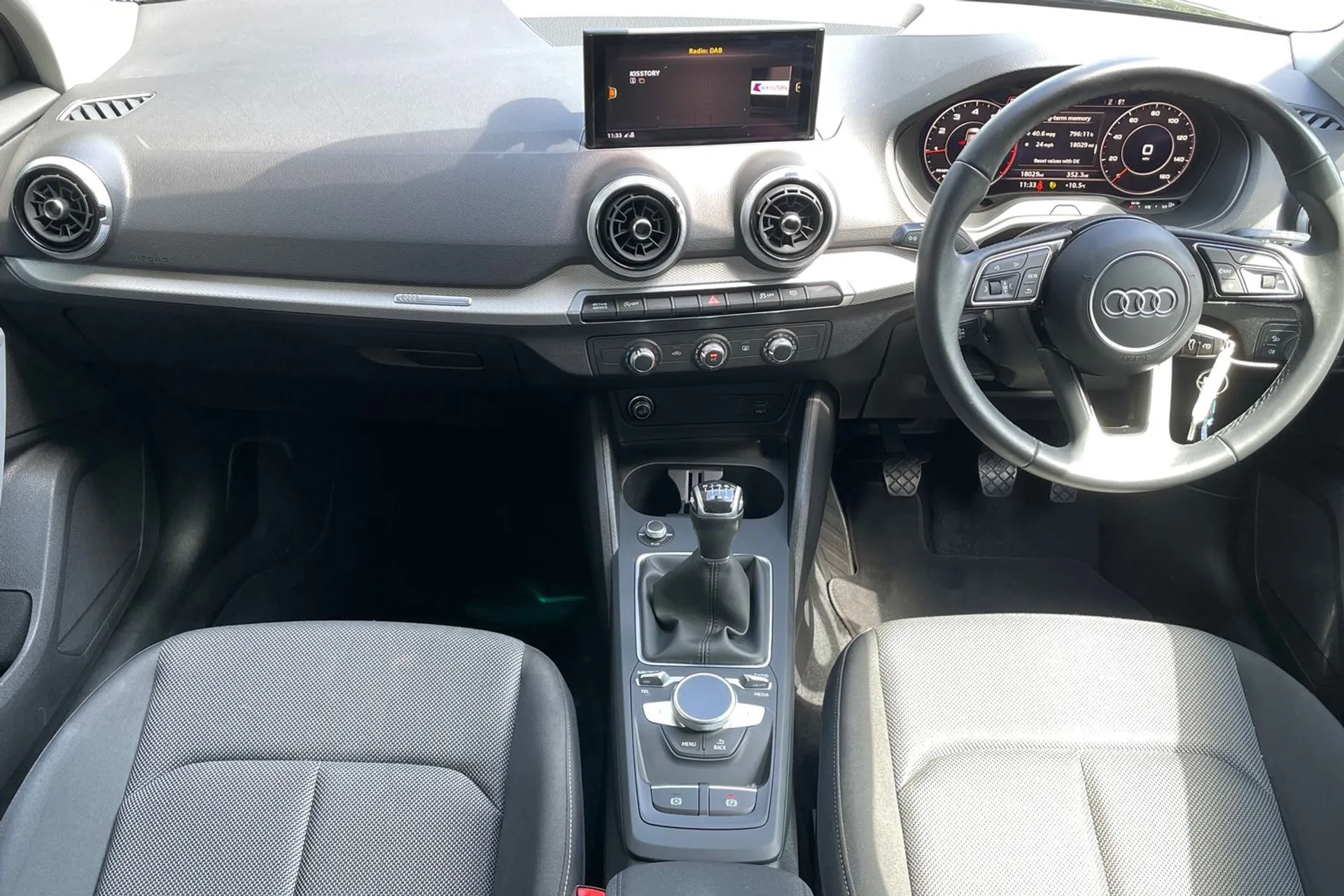 Audi Q2 thumbnail image number 34