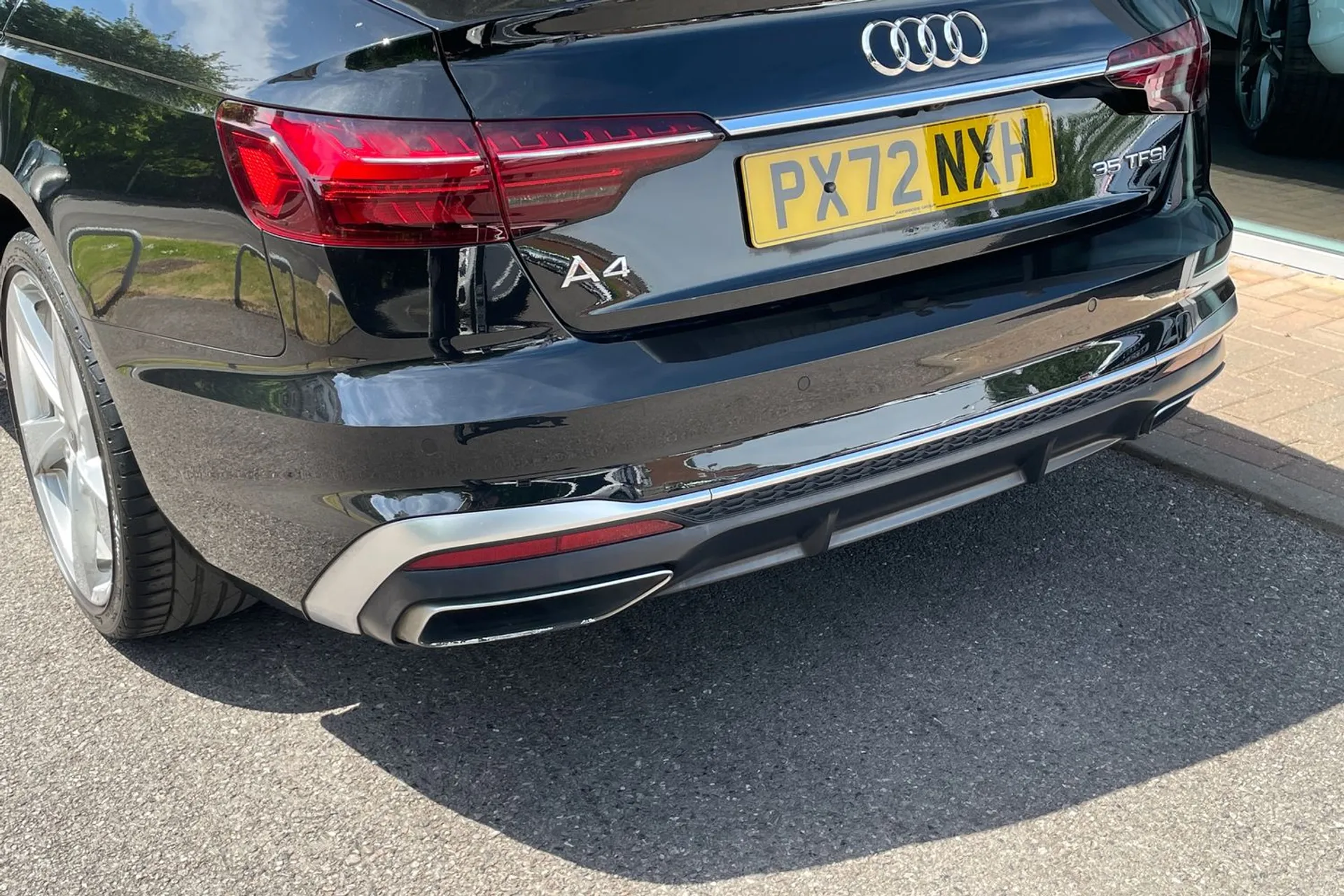 Audi A4 thumbnail image number 16