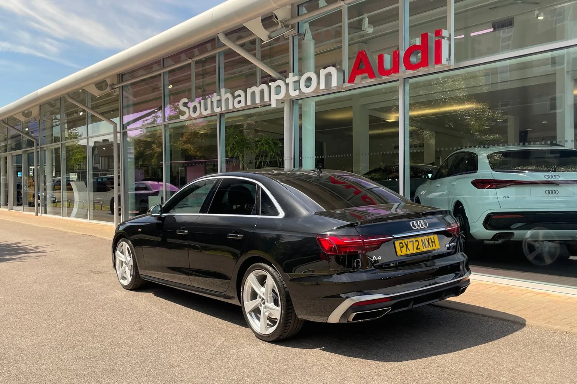 Audi A4 thumbnail image number 7