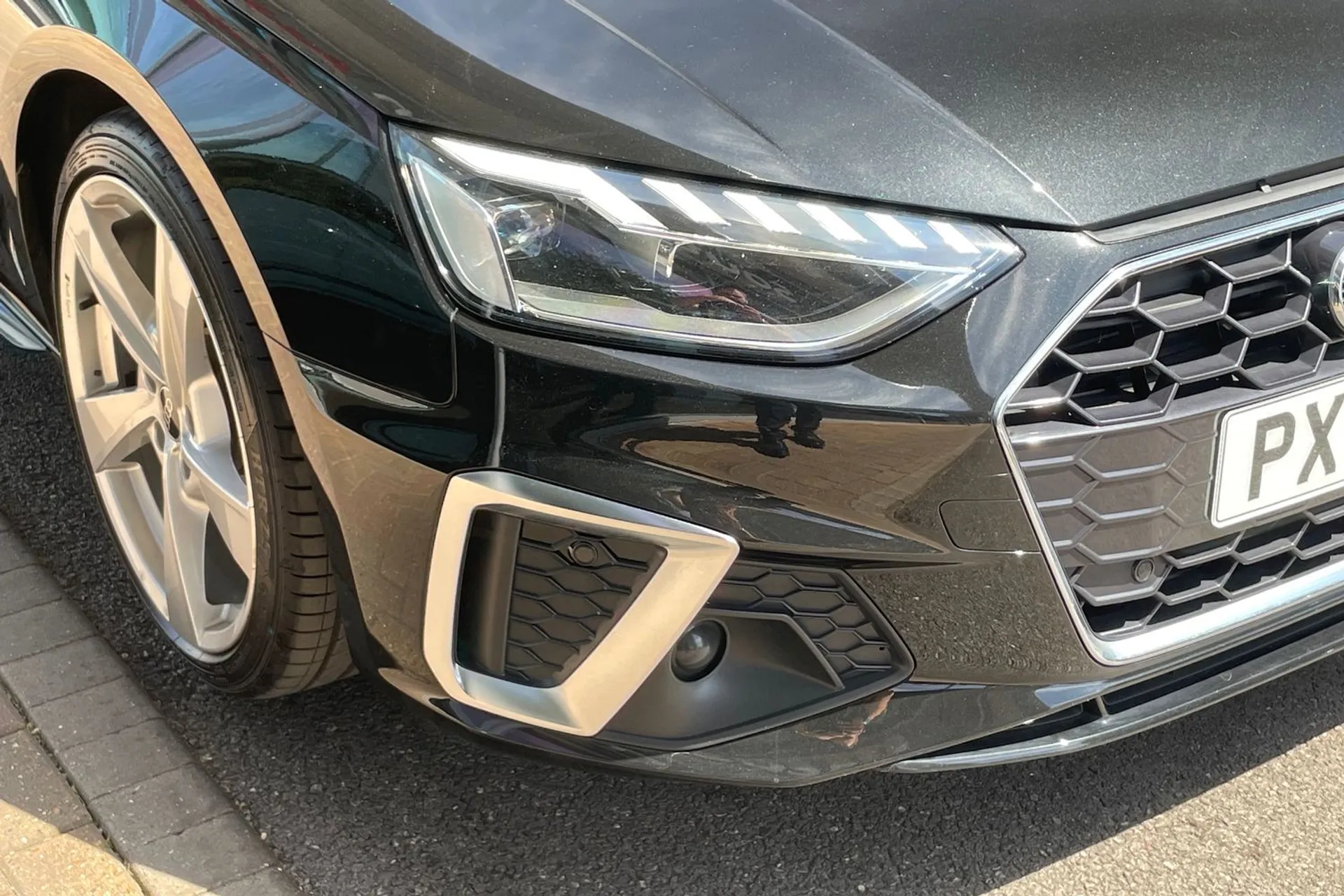 Audi A4 thumbnail image number 56