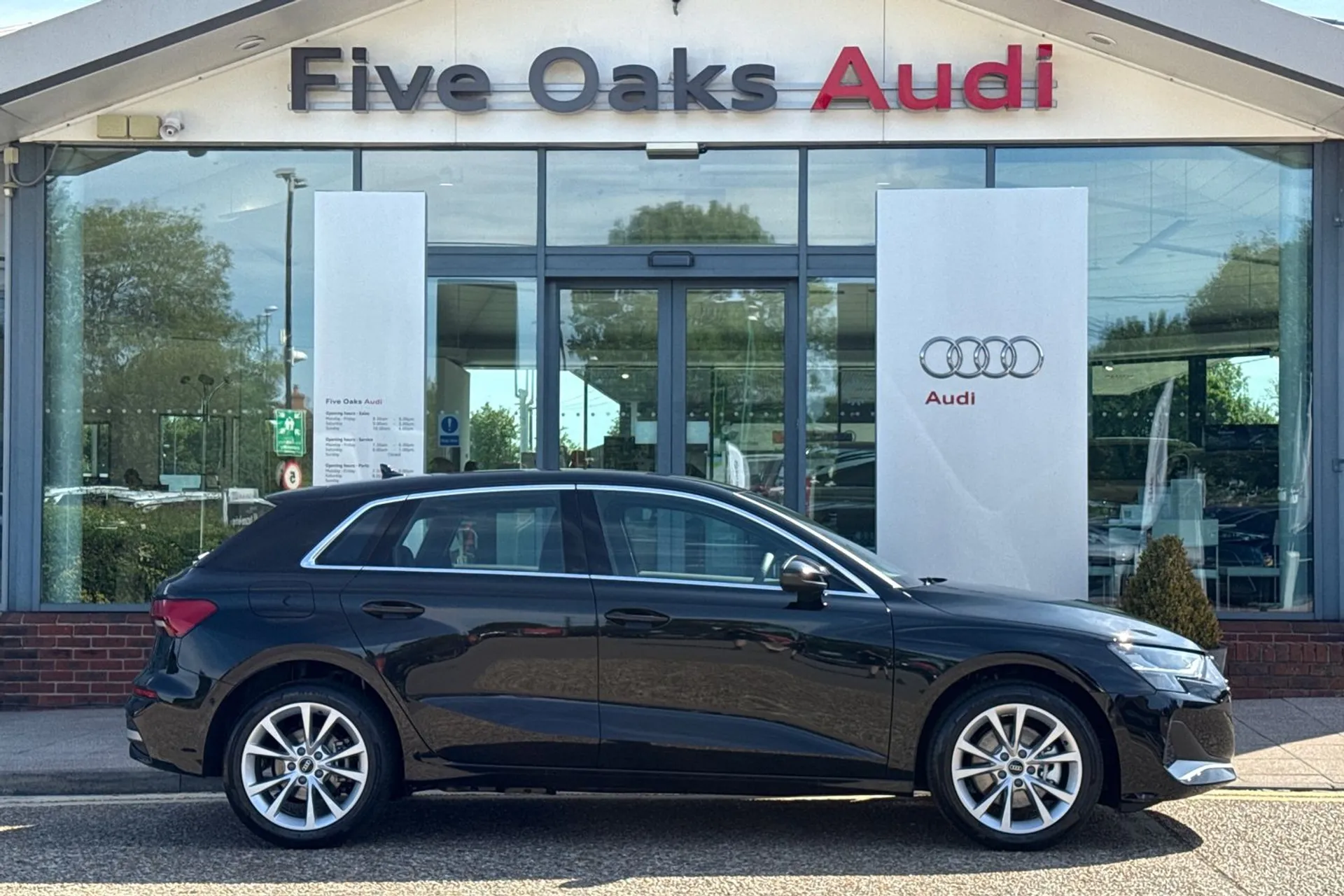 Audi A3 thumbnail image number 2