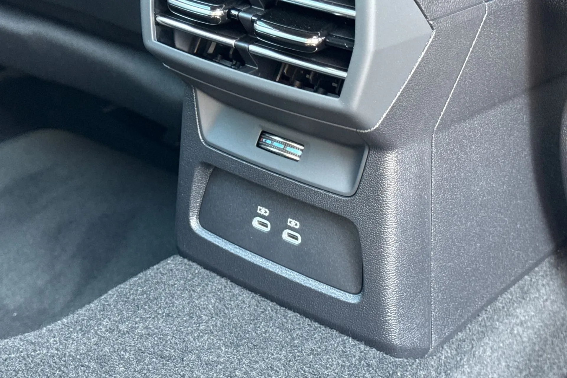 Audi A3 thumbnail image number 43