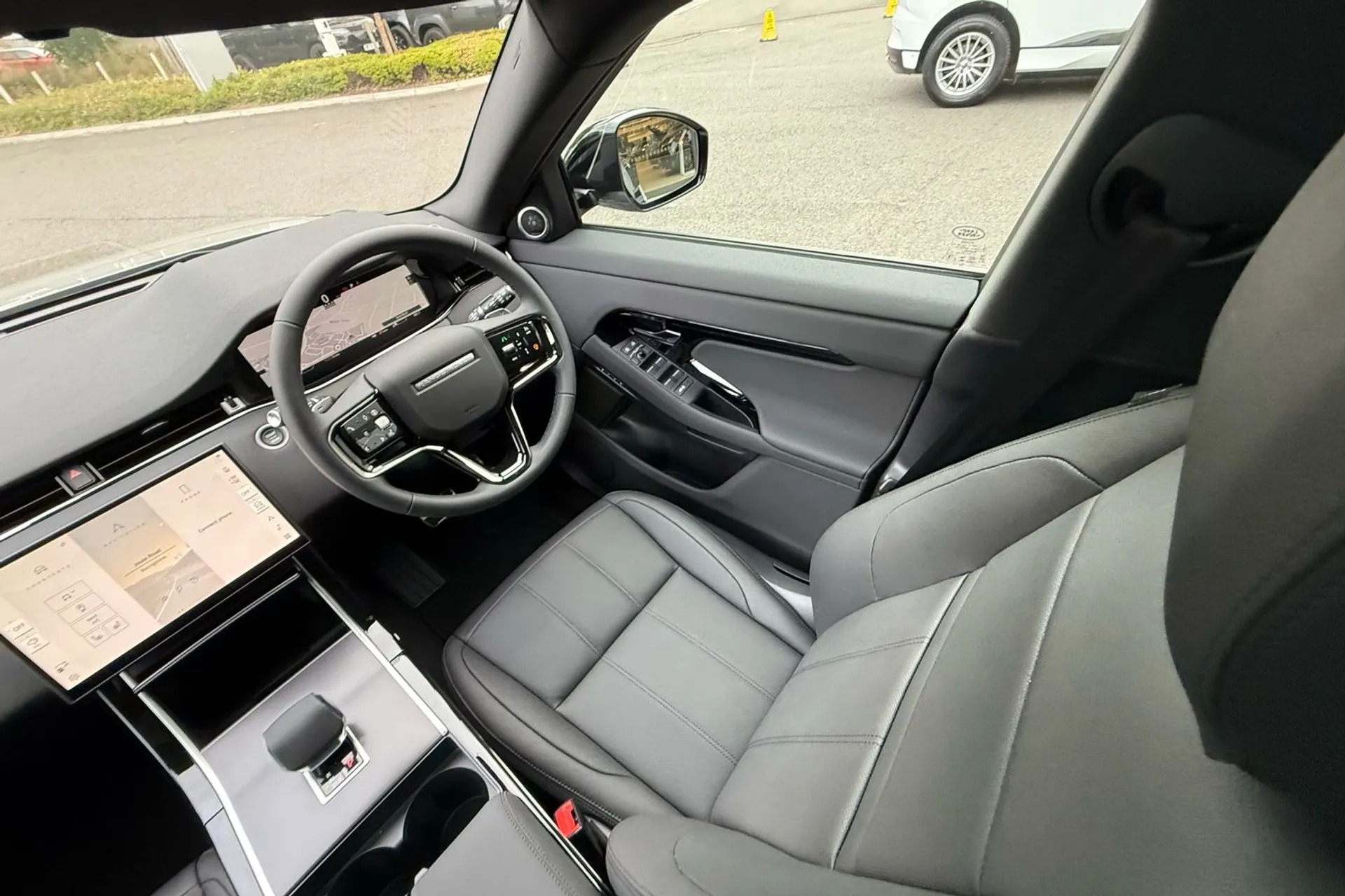 LAND ROVER RANGE ROVER EVOQUE thumbnail image number 13