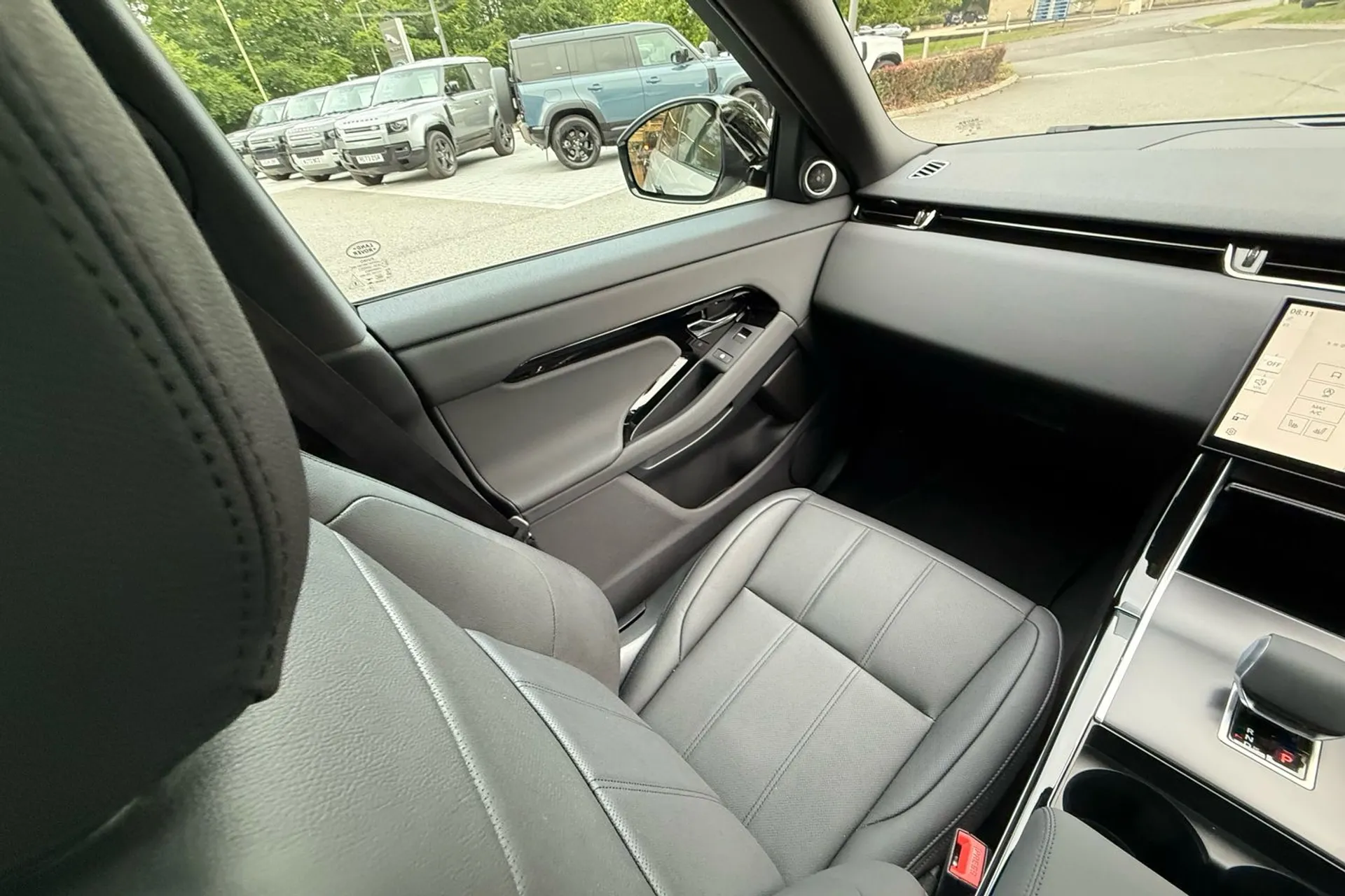 LAND ROVER RANGE ROVER EVOQUE thumbnail image number 12