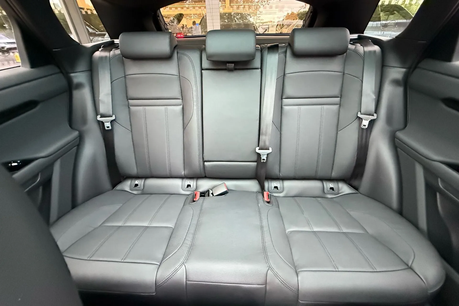 LAND ROVER RANGE ROVER EVOQUE thumbnail image number 11