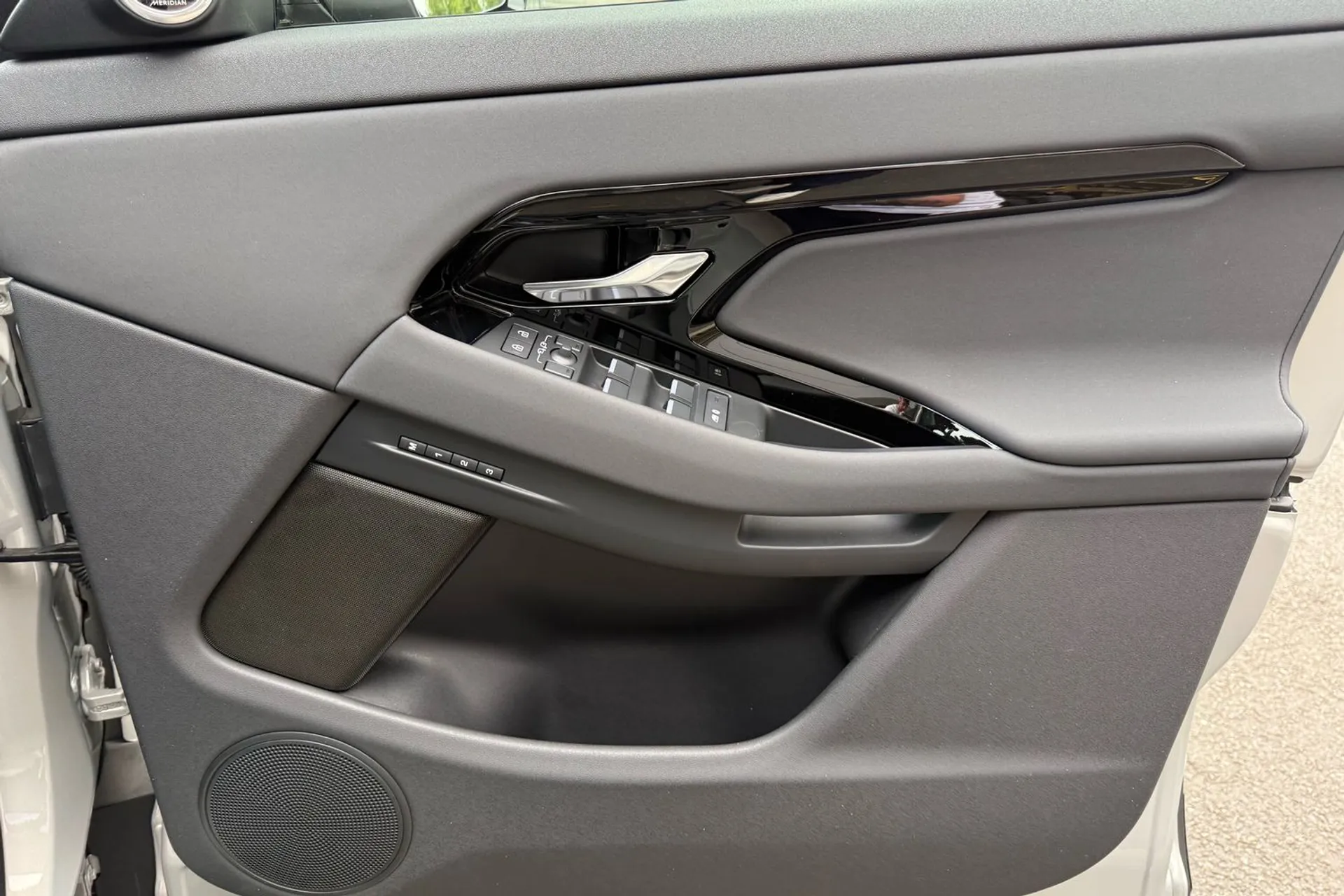 LAND ROVER RANGE ROVER EVOQUE thumbnail image number 53