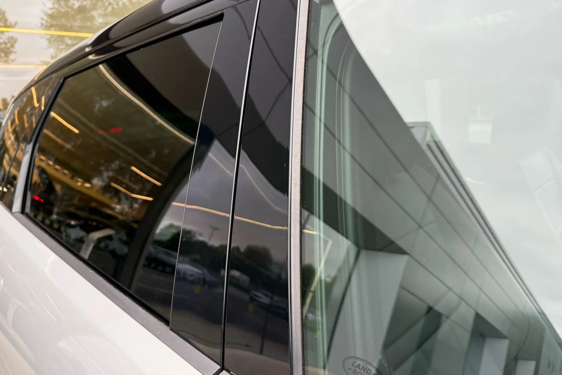 LAND ROVER RANGE ROVER EVOQUE thumbnail image number 25