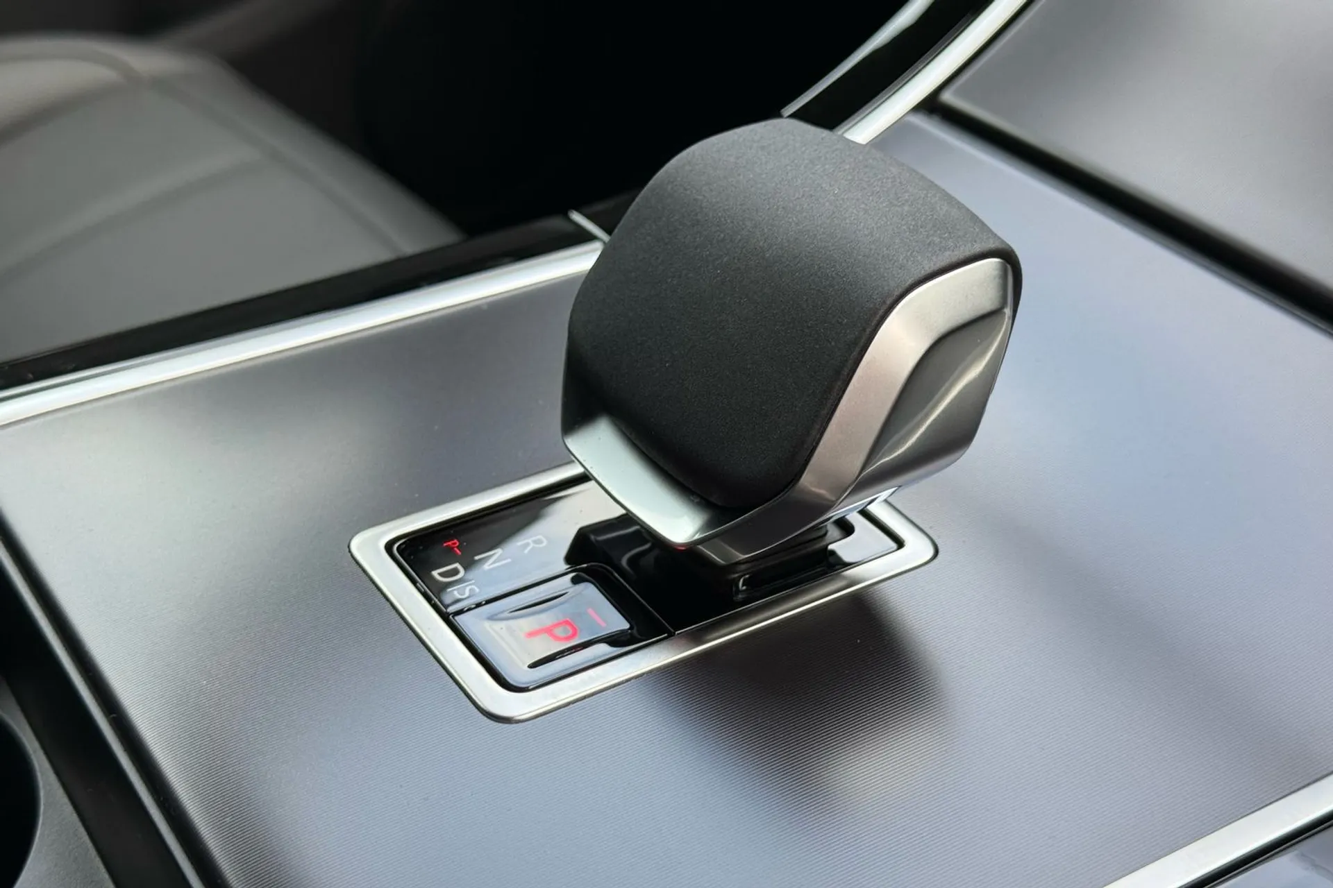 LAND ROVER RANGE ROVER EVOQUE thumbnail image number 20