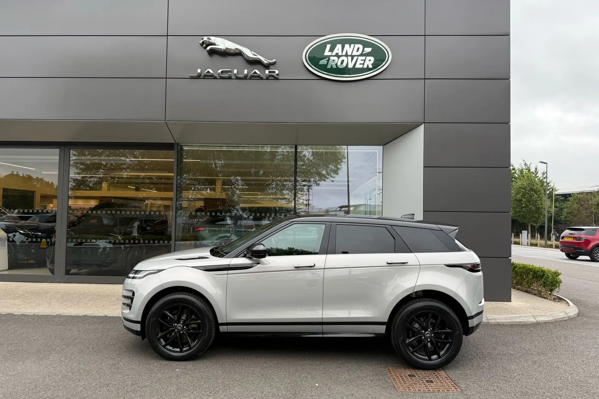 LAND ROVER RANGE ROVER EVOQUE thumbnail image number 27