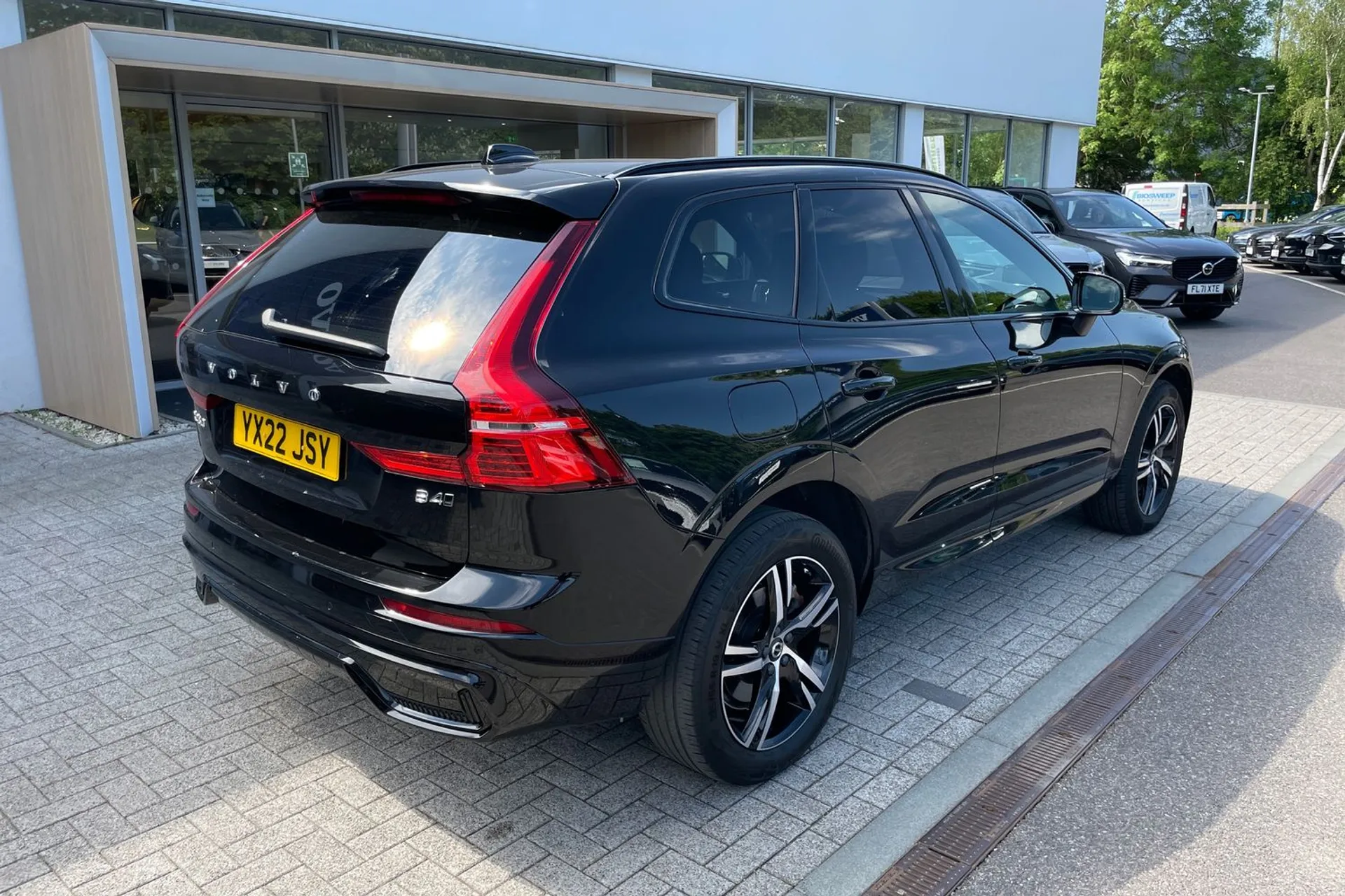 Volvo XC60 thumbnail image number 7